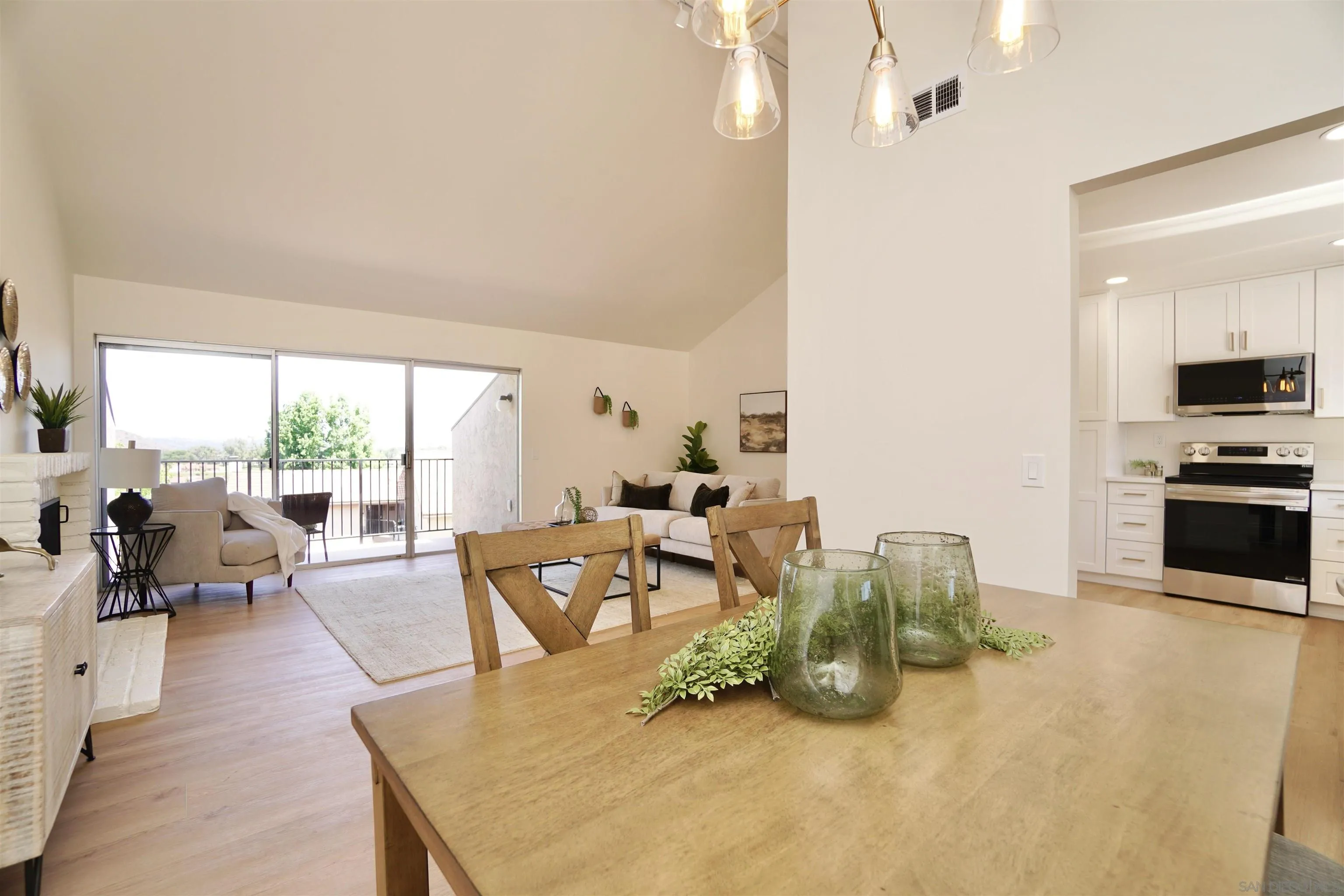 17404 Plaza Otonal
