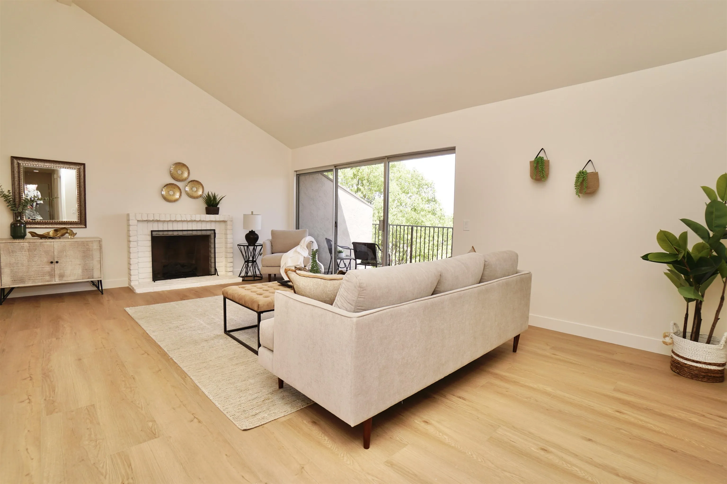17404 Plaza Otonal