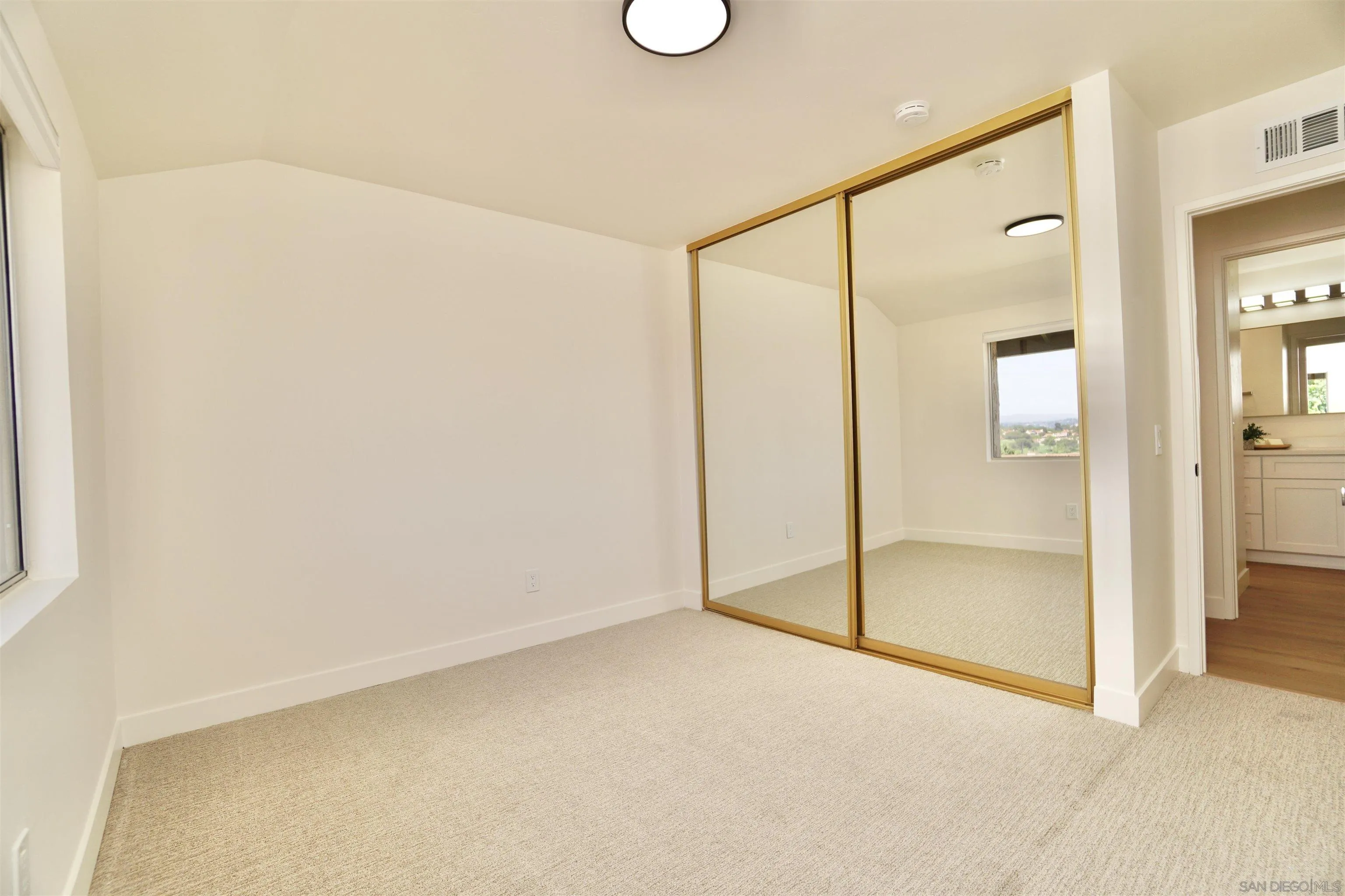 17404 Plaza Otonal