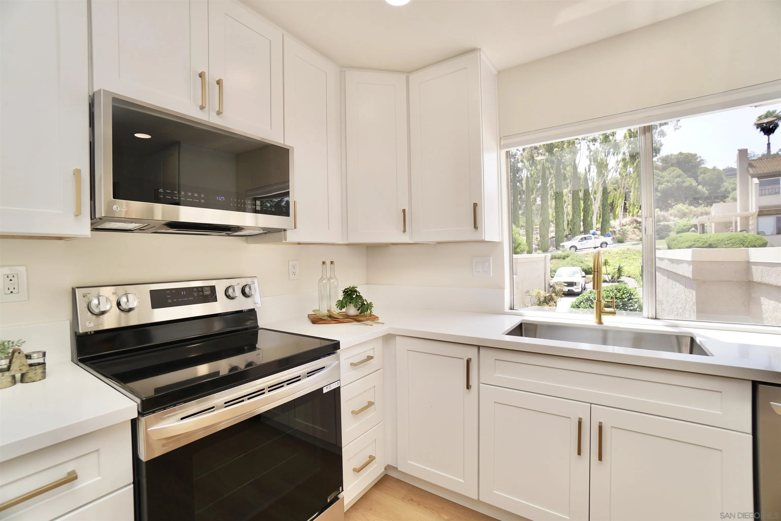 17404 Plaza Otonal