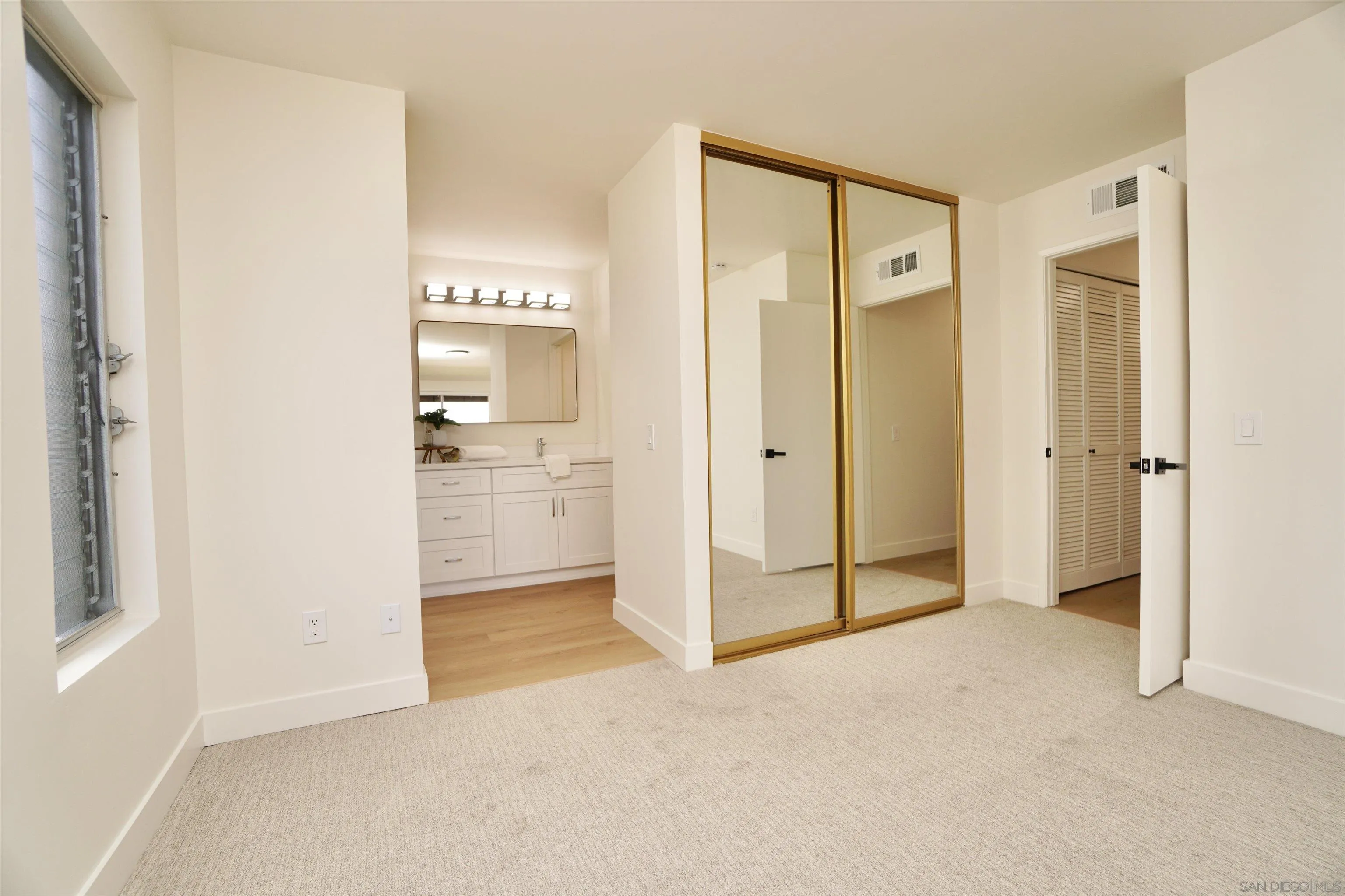 17404 Plaza Otonal