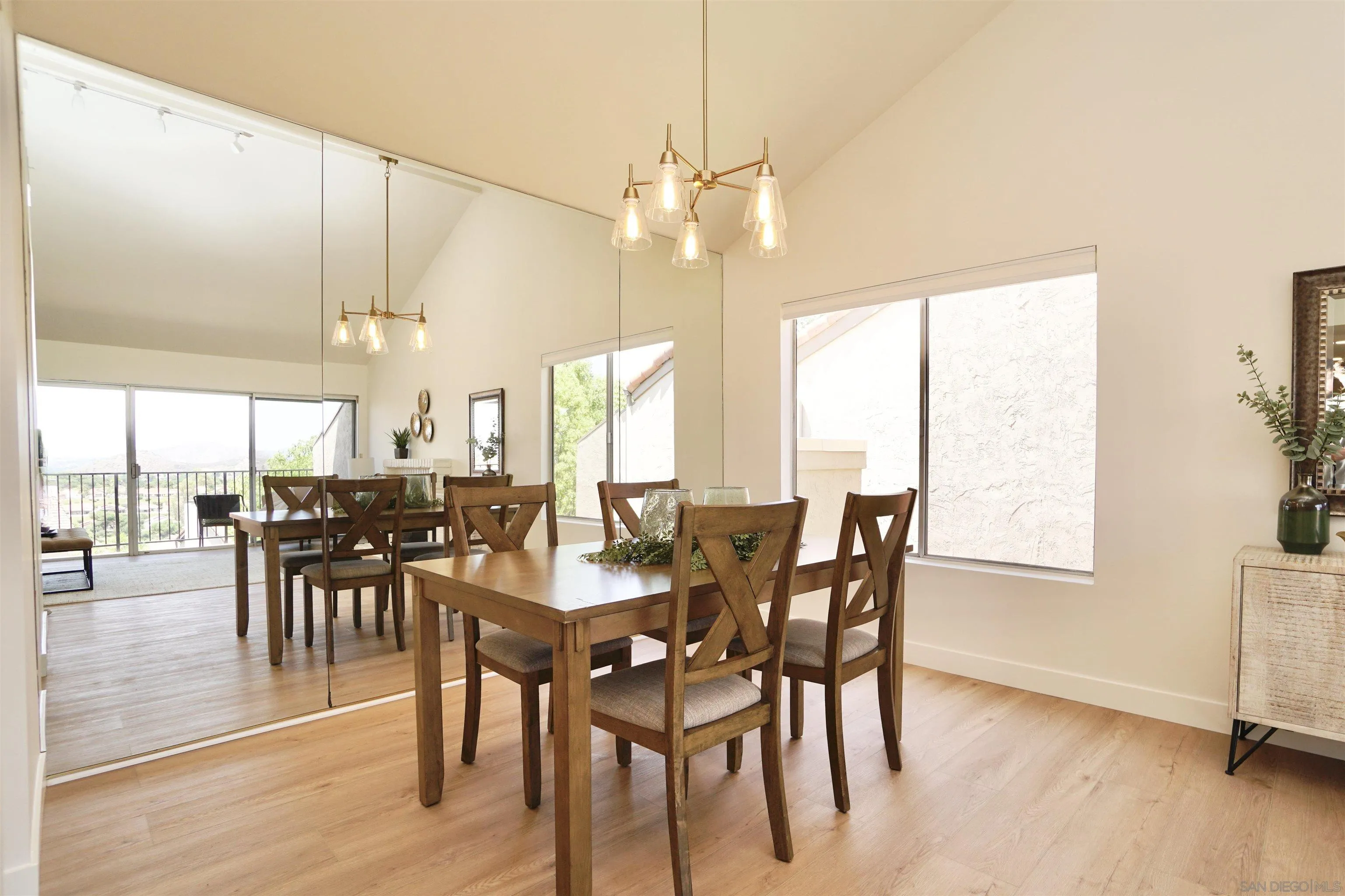 17404 Plaza Otonal