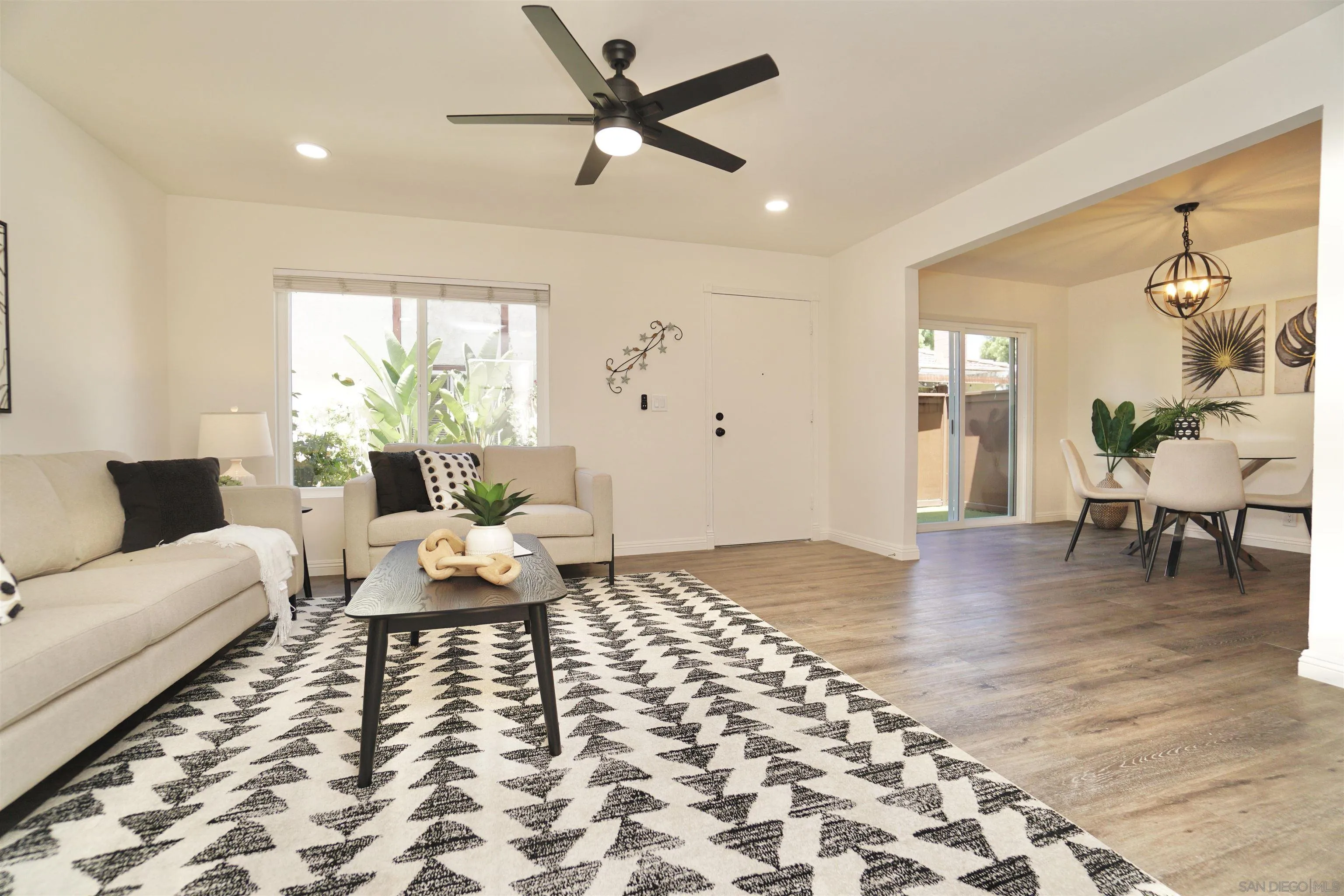 1570 Monterey Pine Dr Unit C