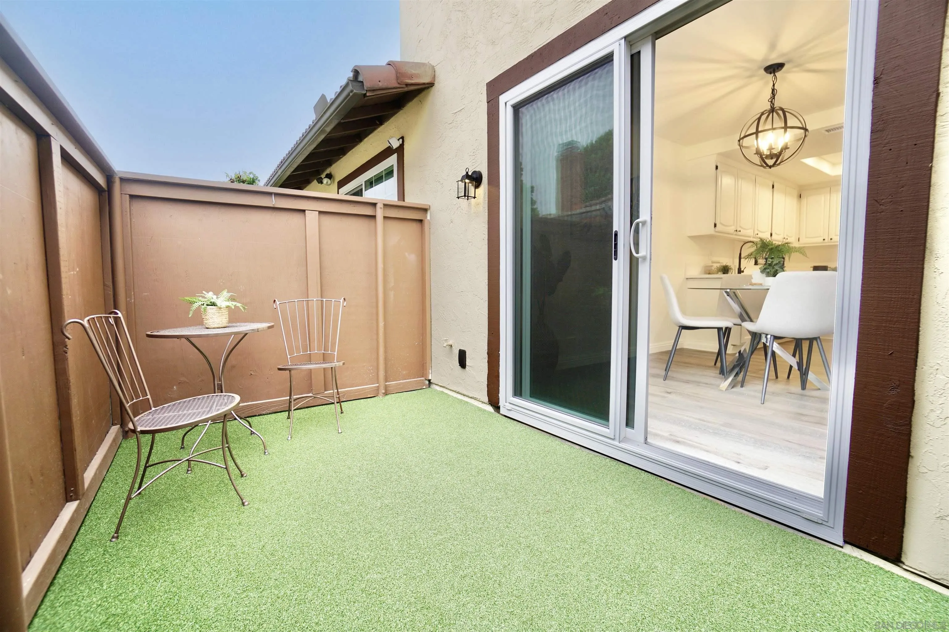 1570 Monterey Pine Dr Unit C
