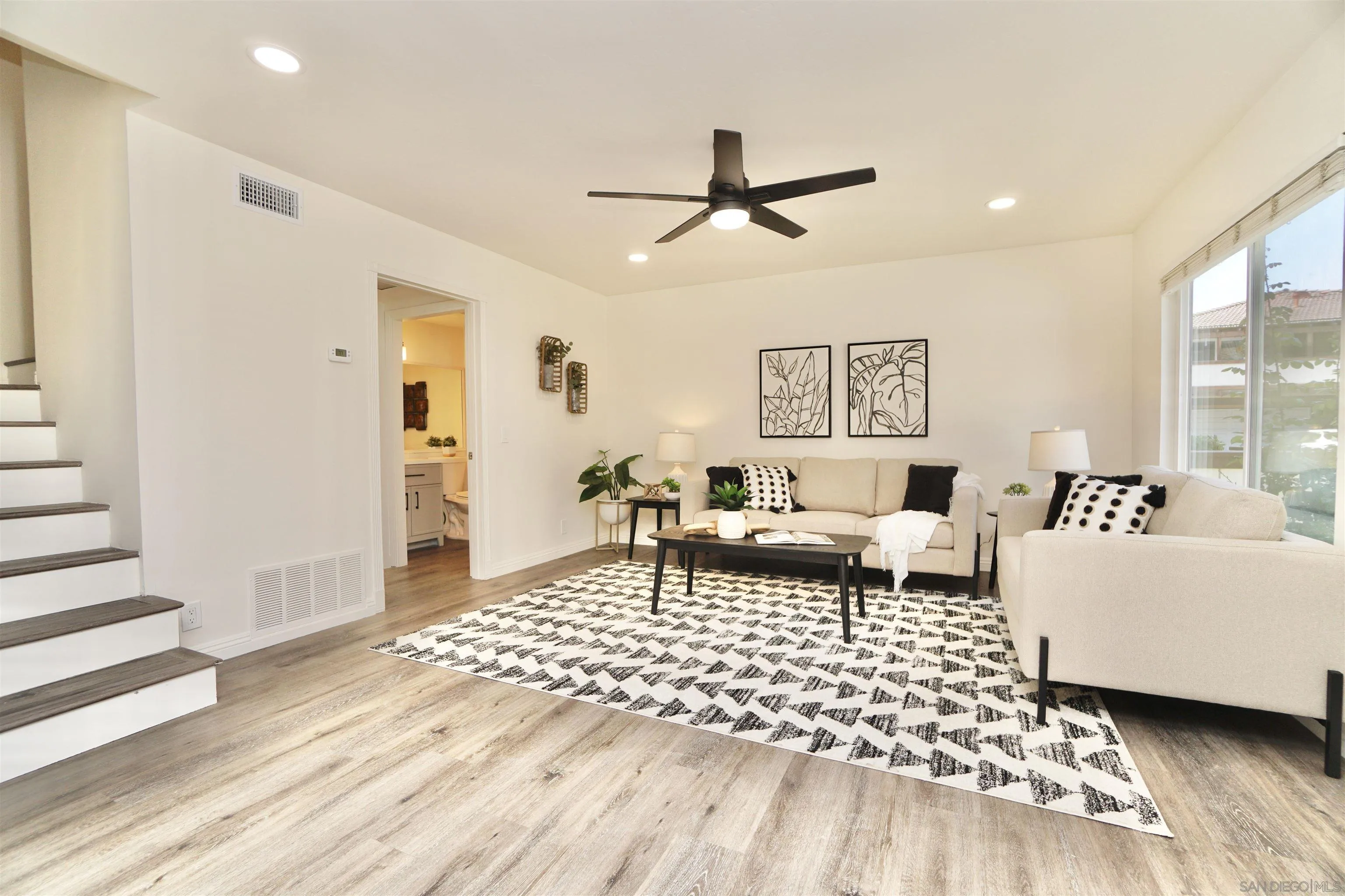 1570 Monterey Pine Dr Unit C