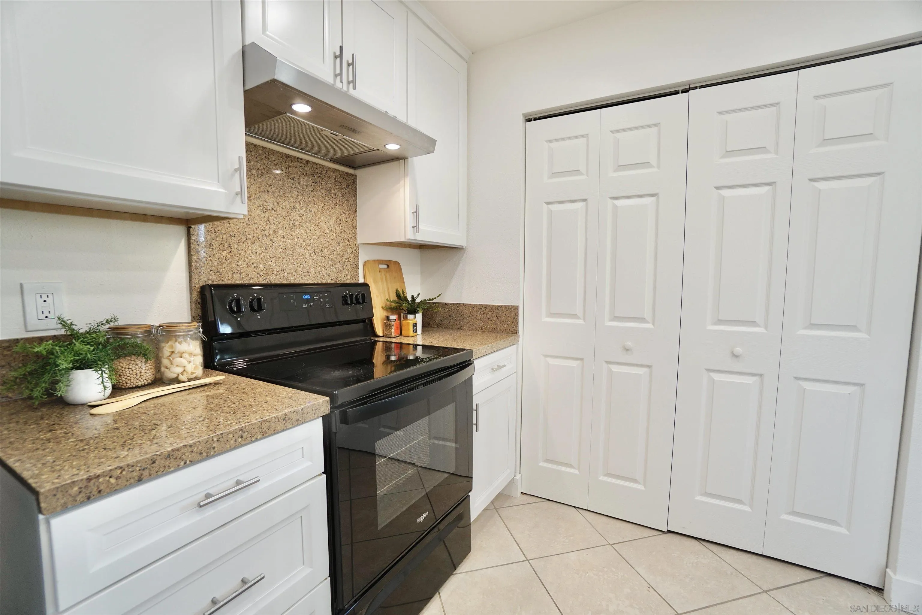 2818 Terrace Pine Drive Unit A
