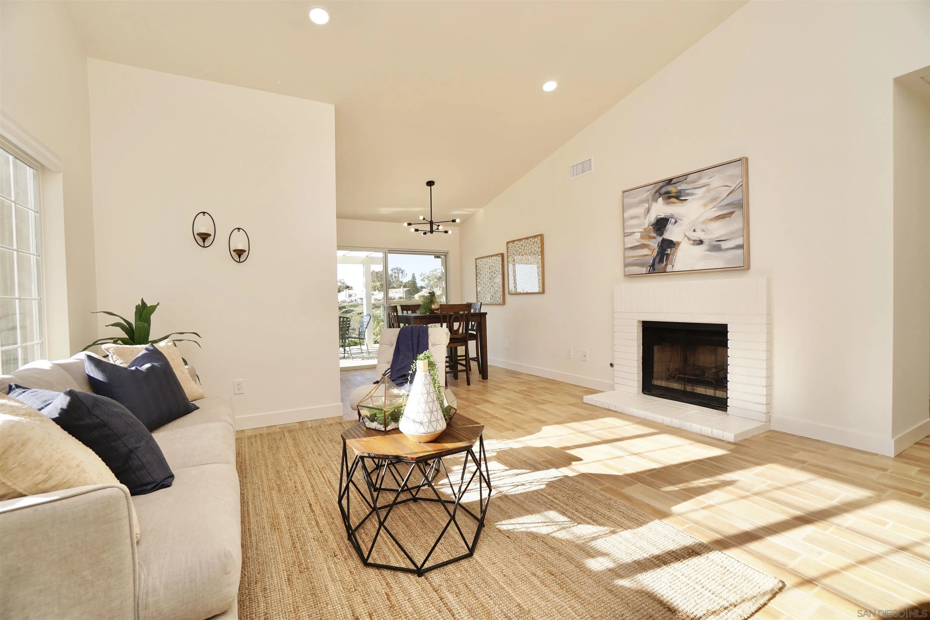 4663 Woodstock Street