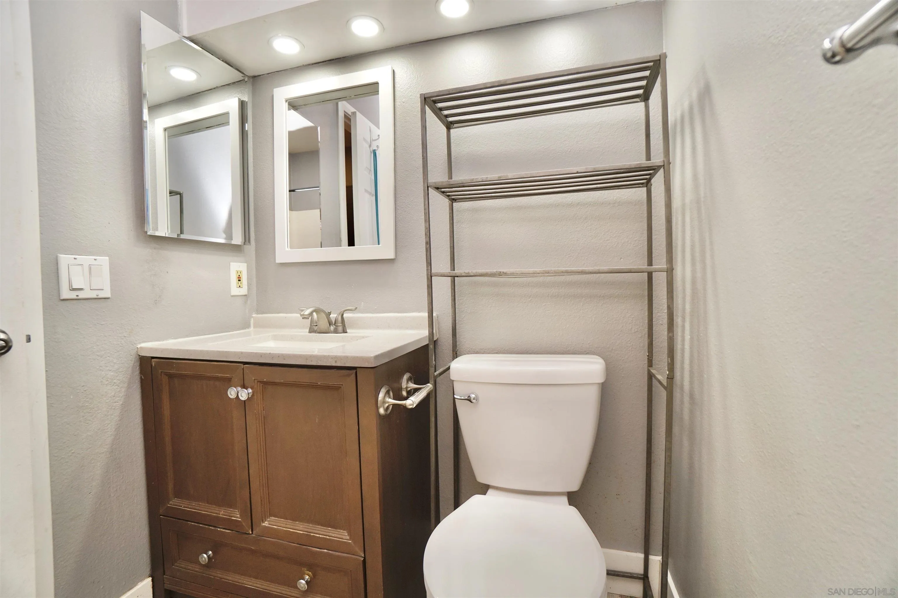 2007 Dairy Mart Unit 12