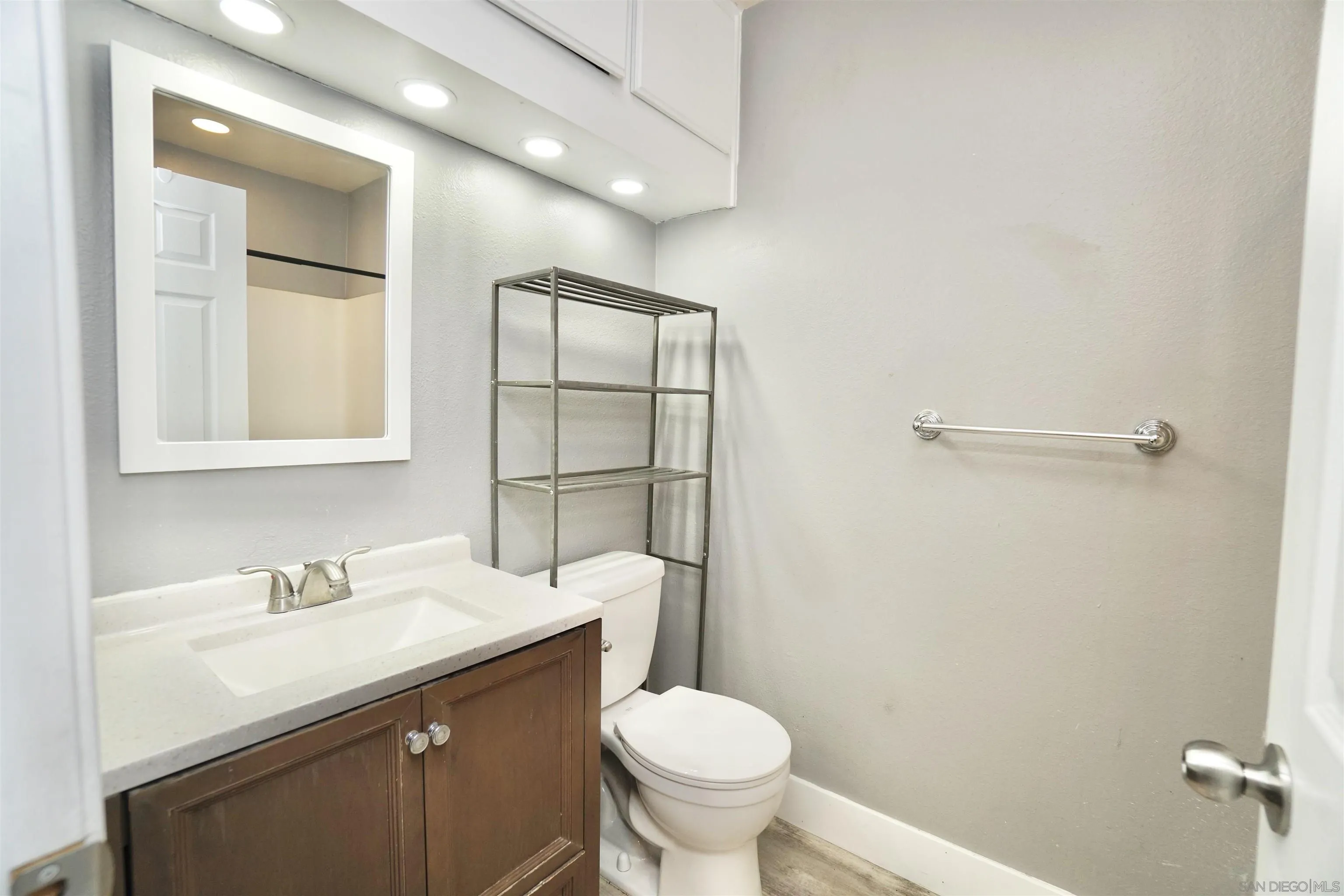 2007 Dairy Mart Unit 12