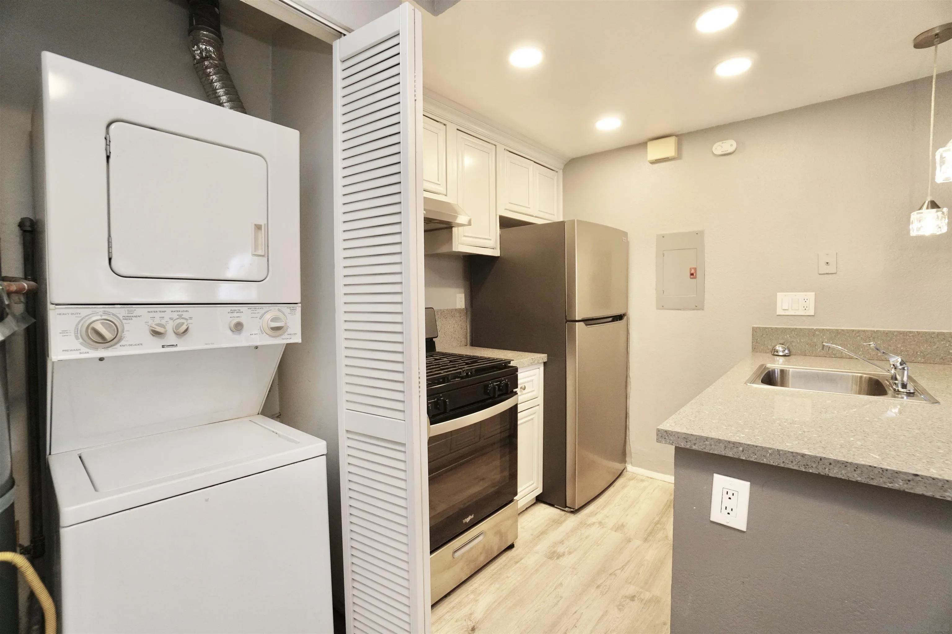 2007 Dairy Mart Unit 12