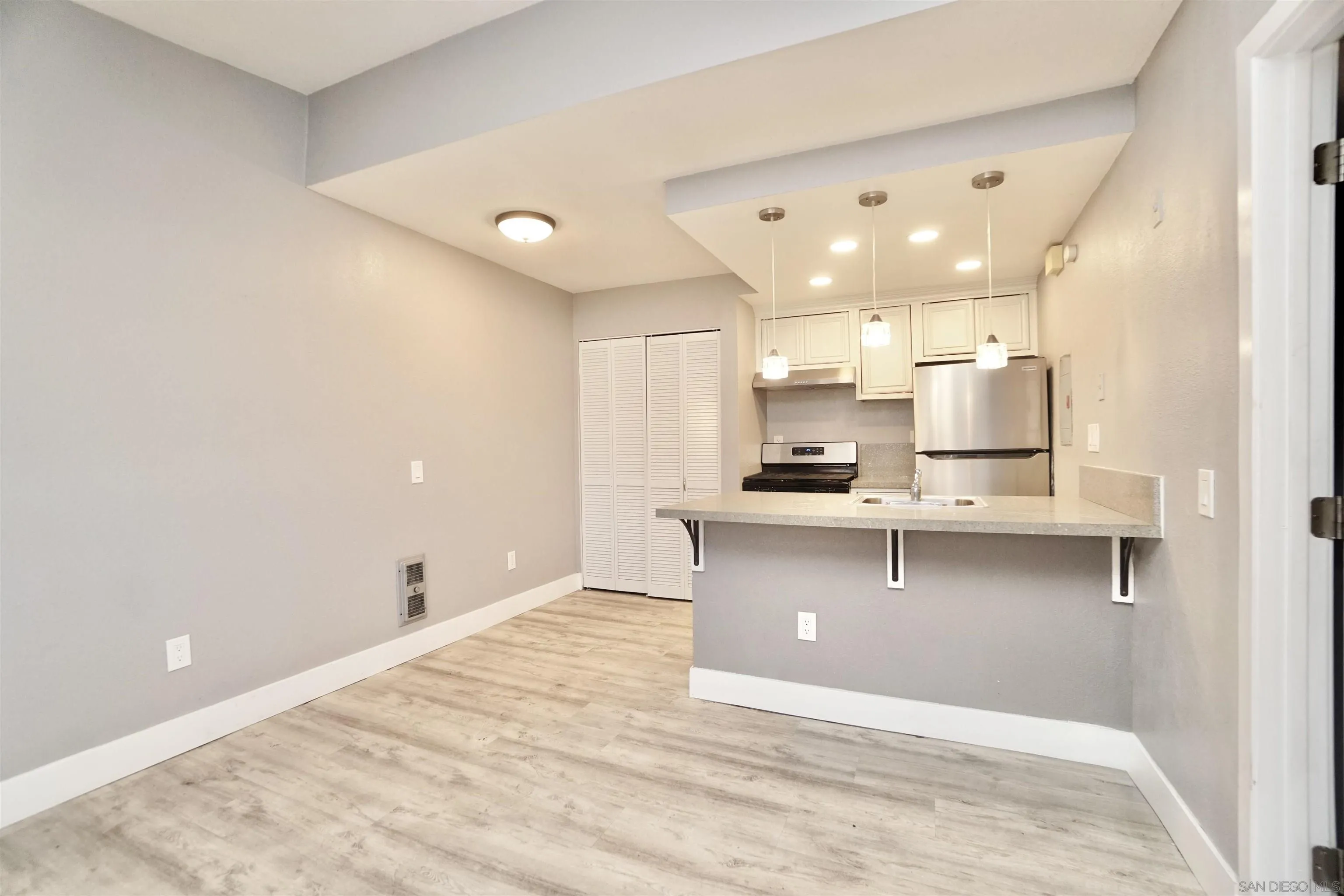 2007 Dairy Mart Unit 12