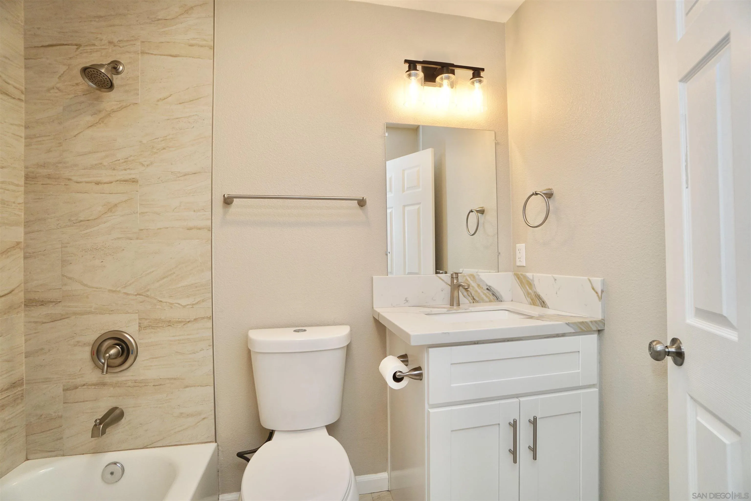 2851 Iris Avenue Unit B