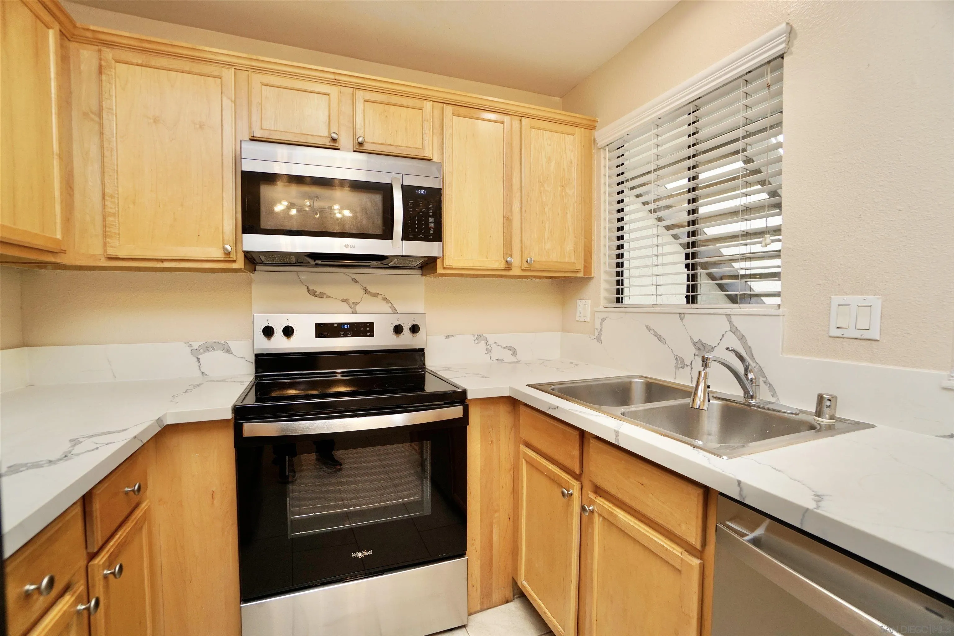 3584 Sunset Lane Unit 136