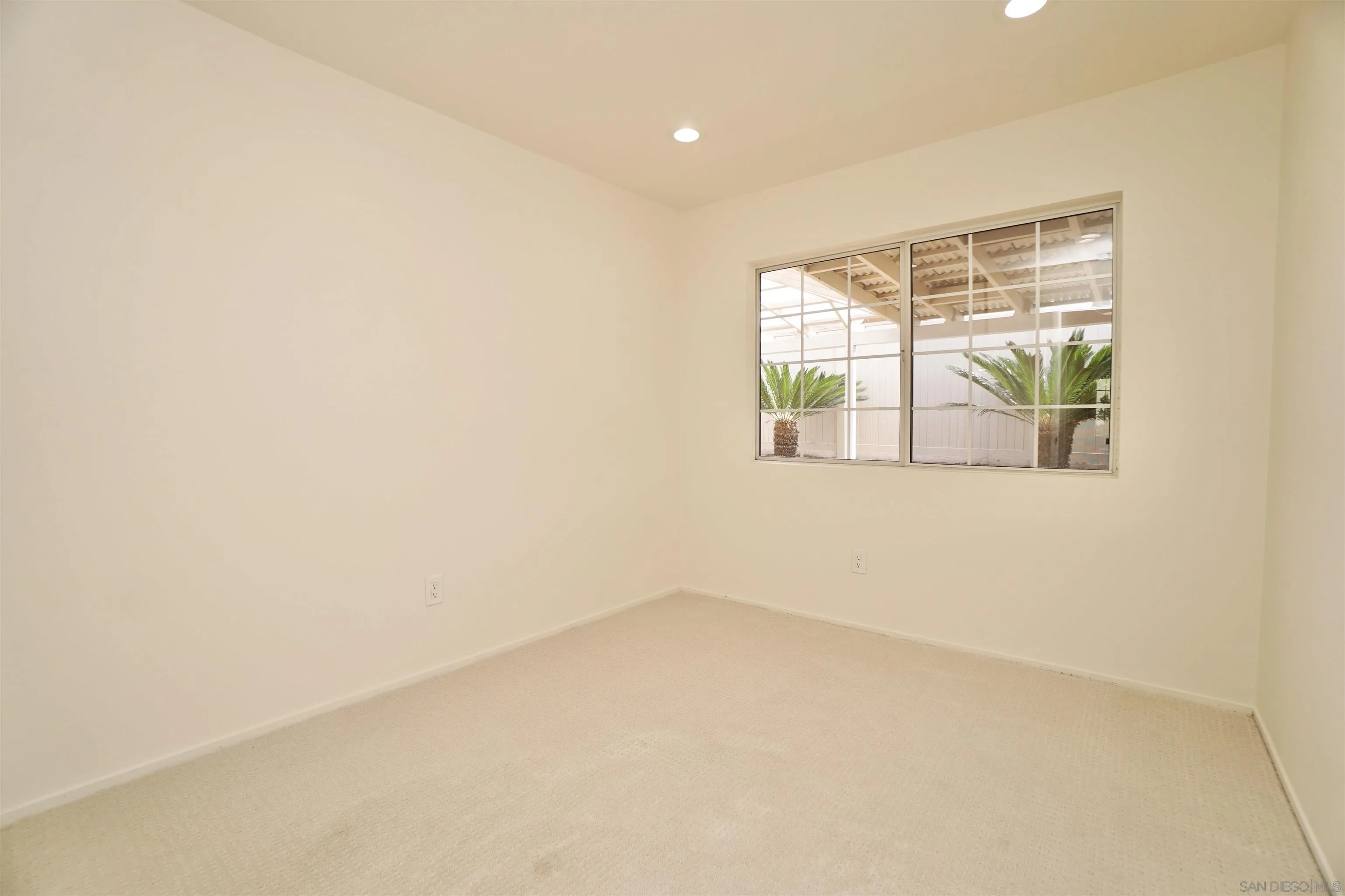 10696 Gabacho Drive