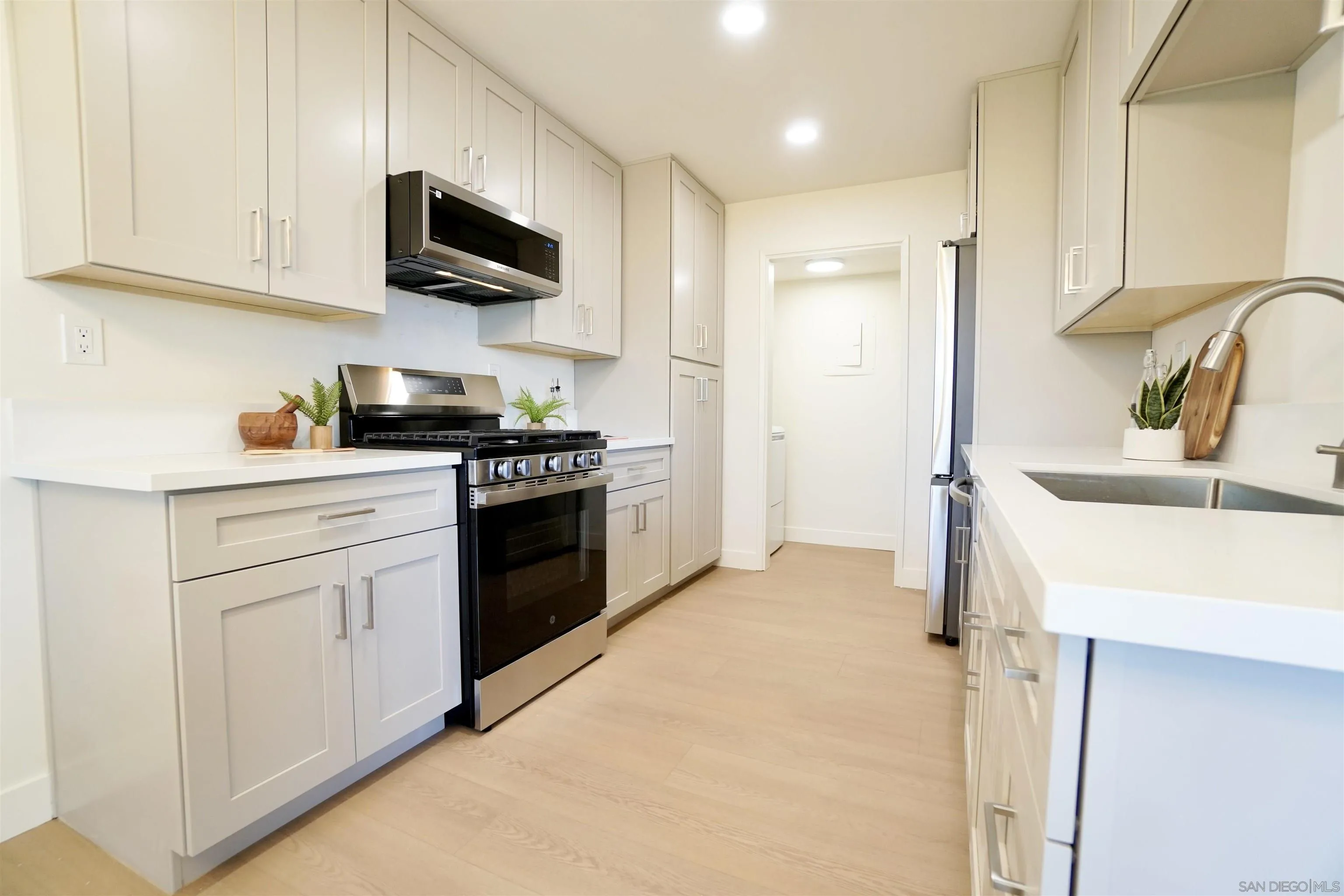 4228 Vista Del Rio Way Unit 1