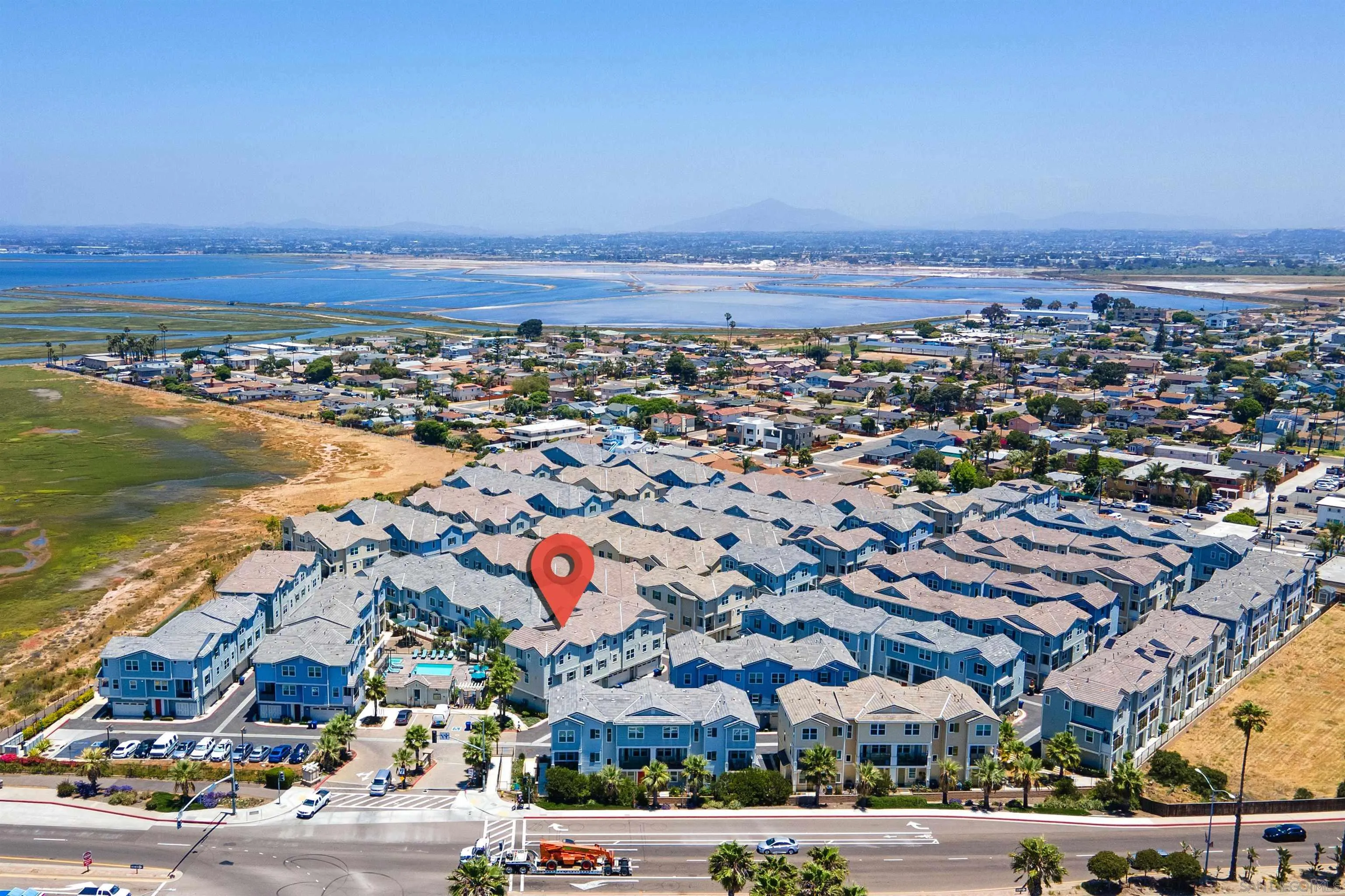 502 Shorebird Way