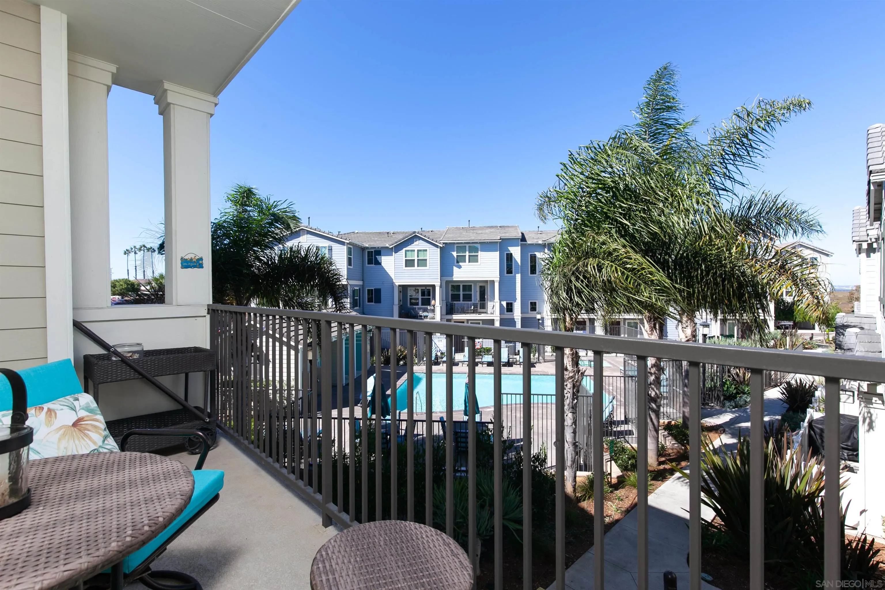 502 Shorebird Way