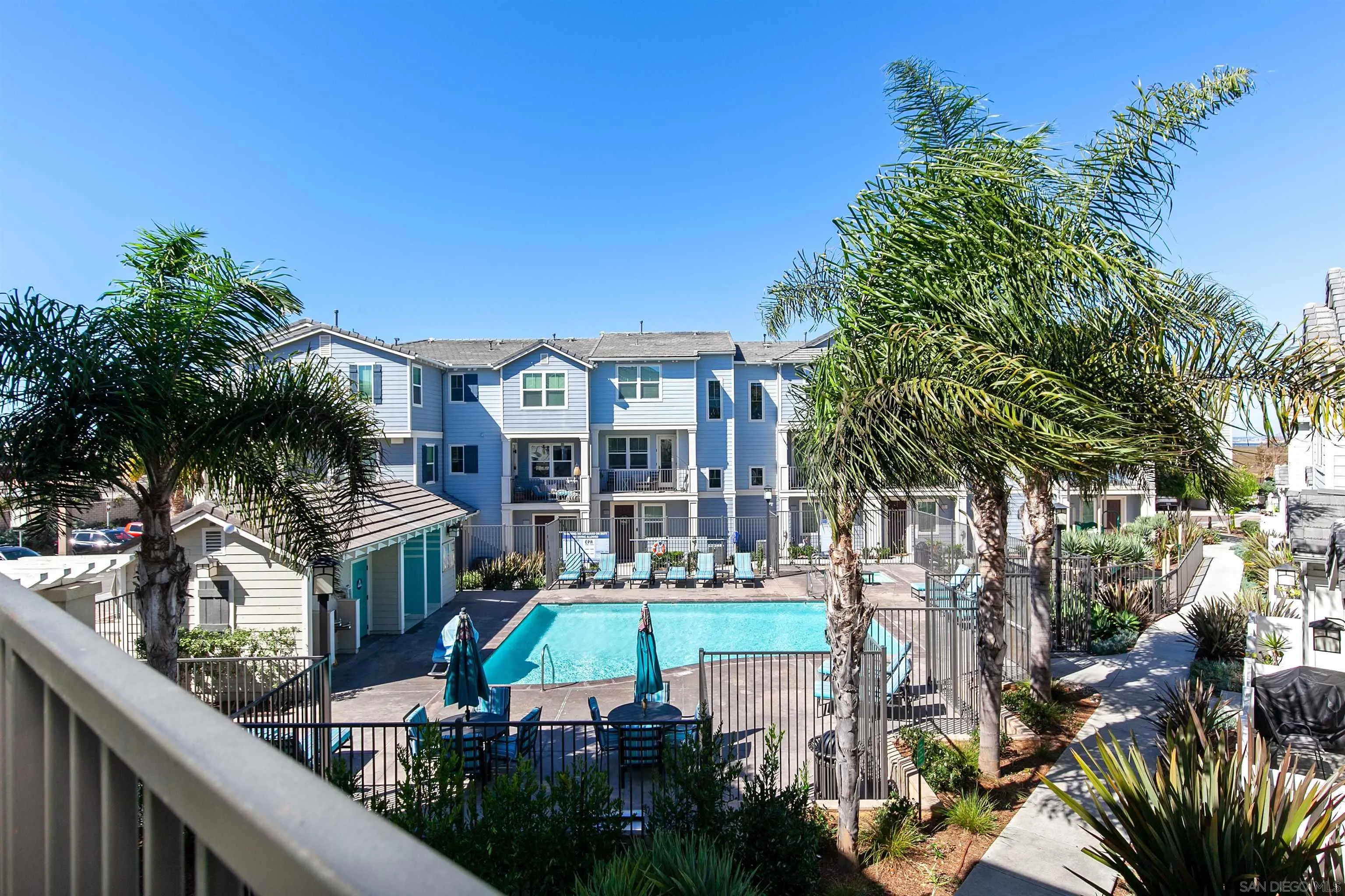 502 Shorebird Way