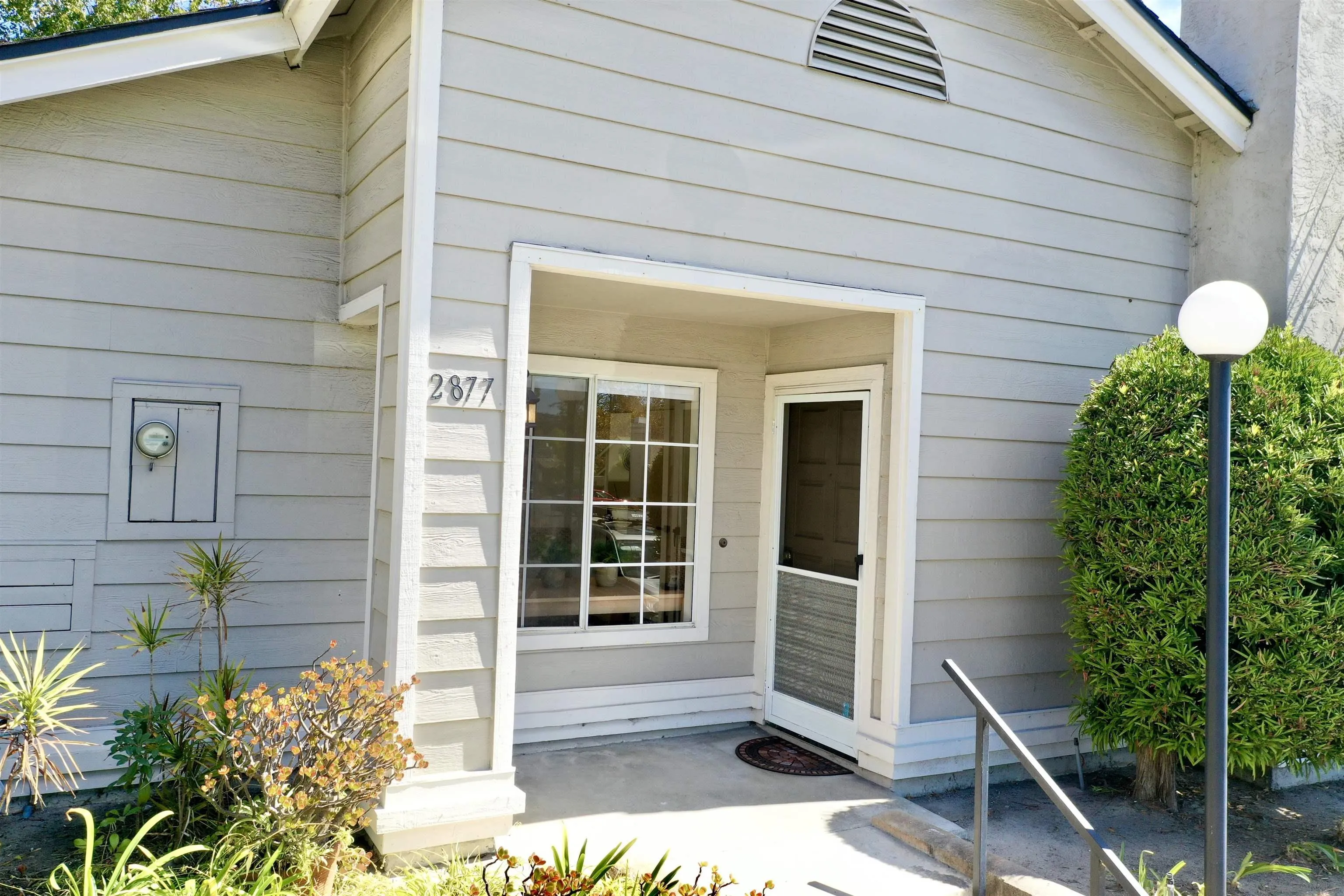 2877 Sanford Lane