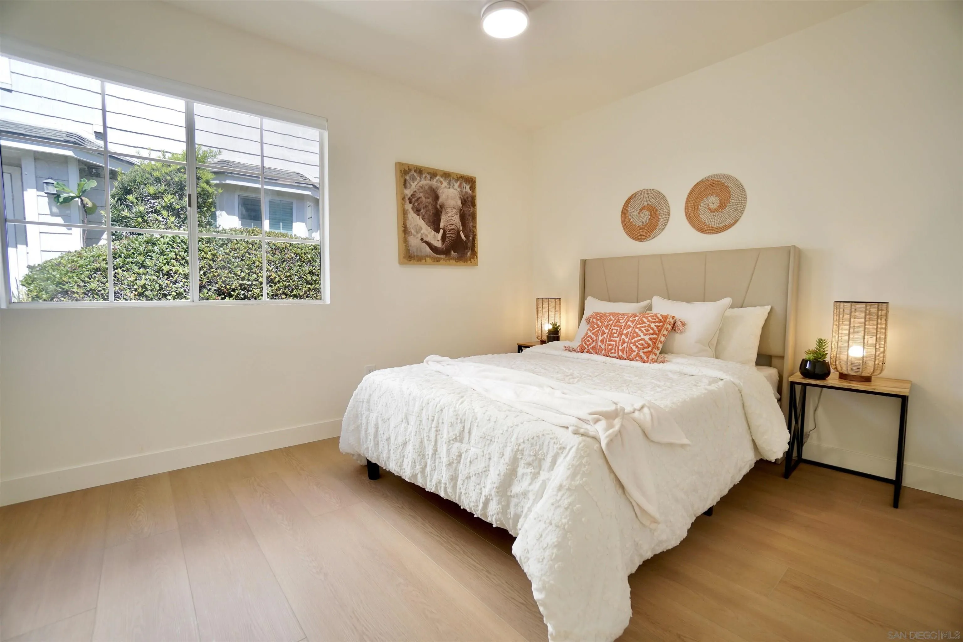 2877 Sanford Lane