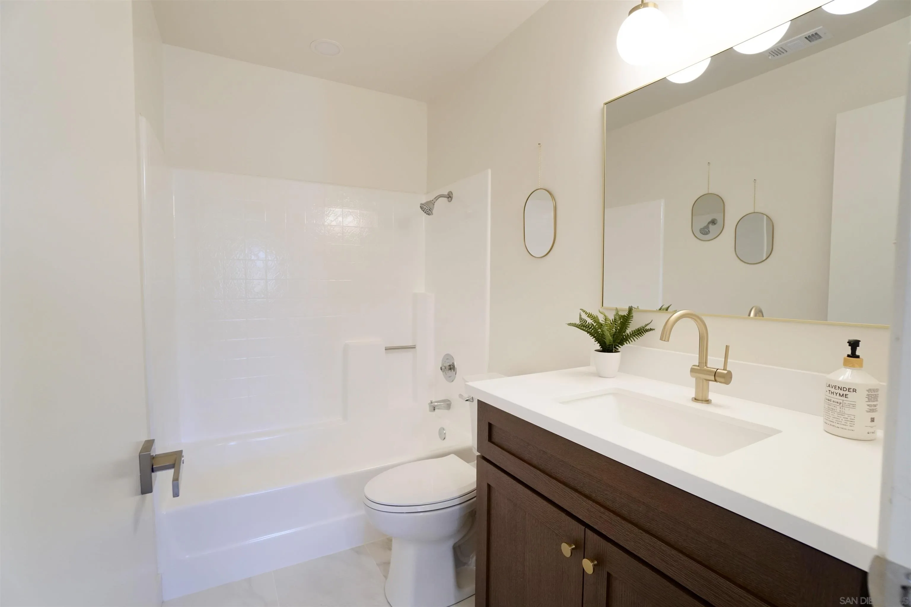 2877 Sanford Lane