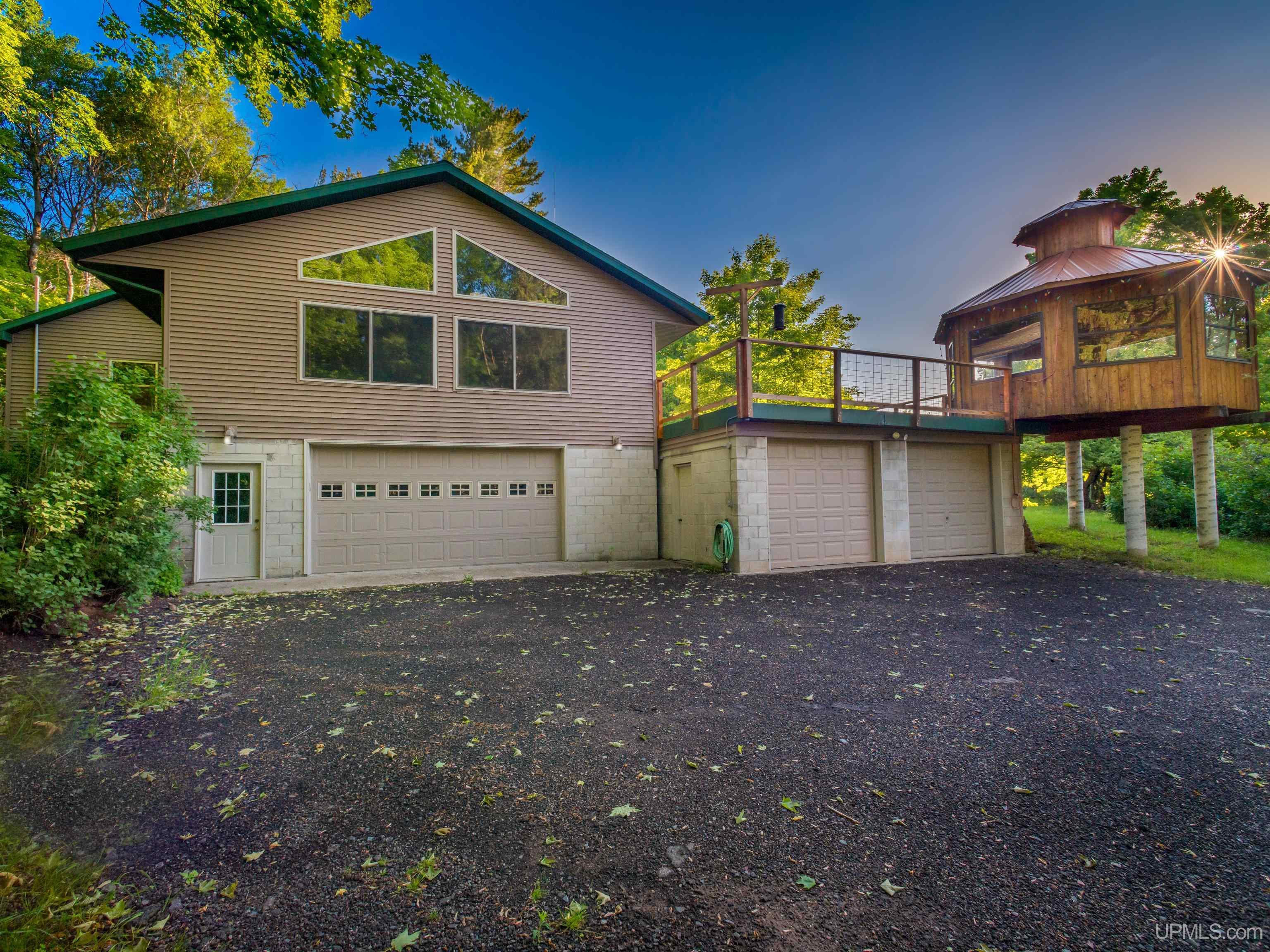 2320 W Grove Street