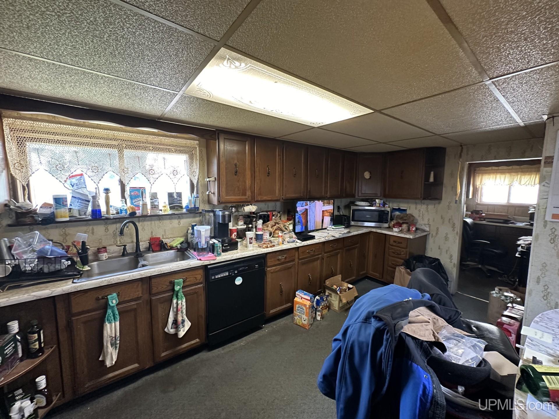 214 W Clark Street