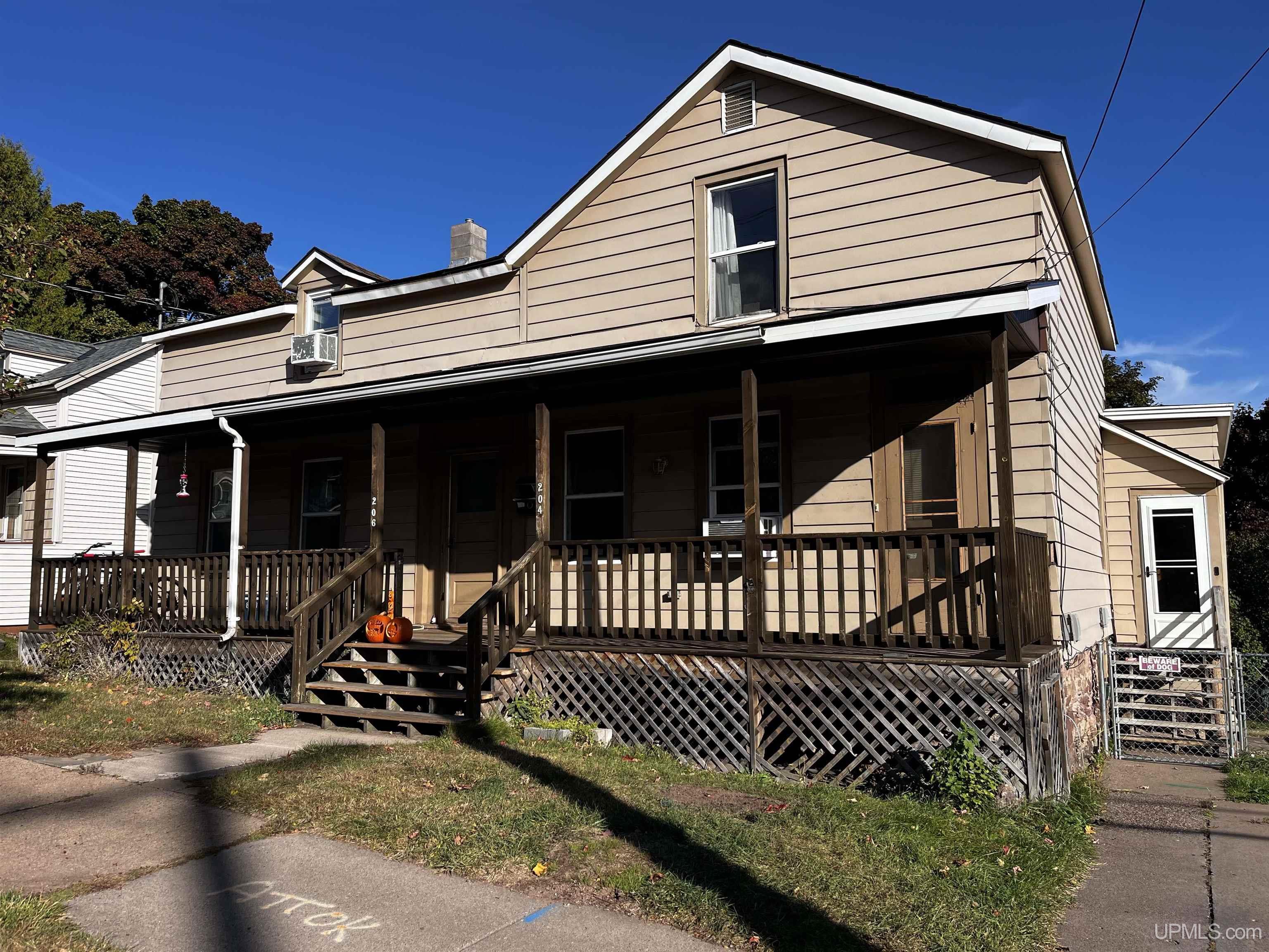 204 Fisher Street