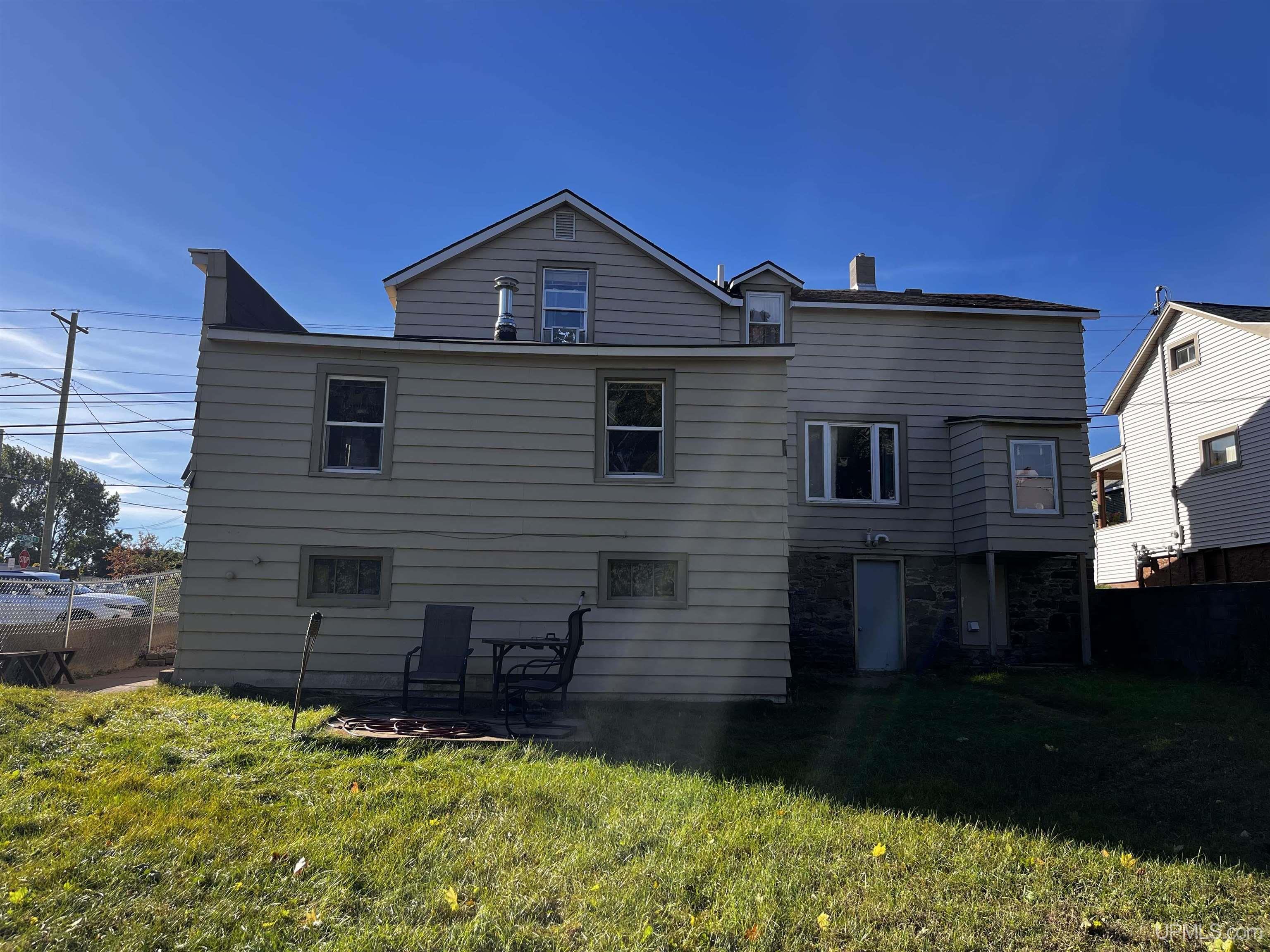 204 Fisher Street