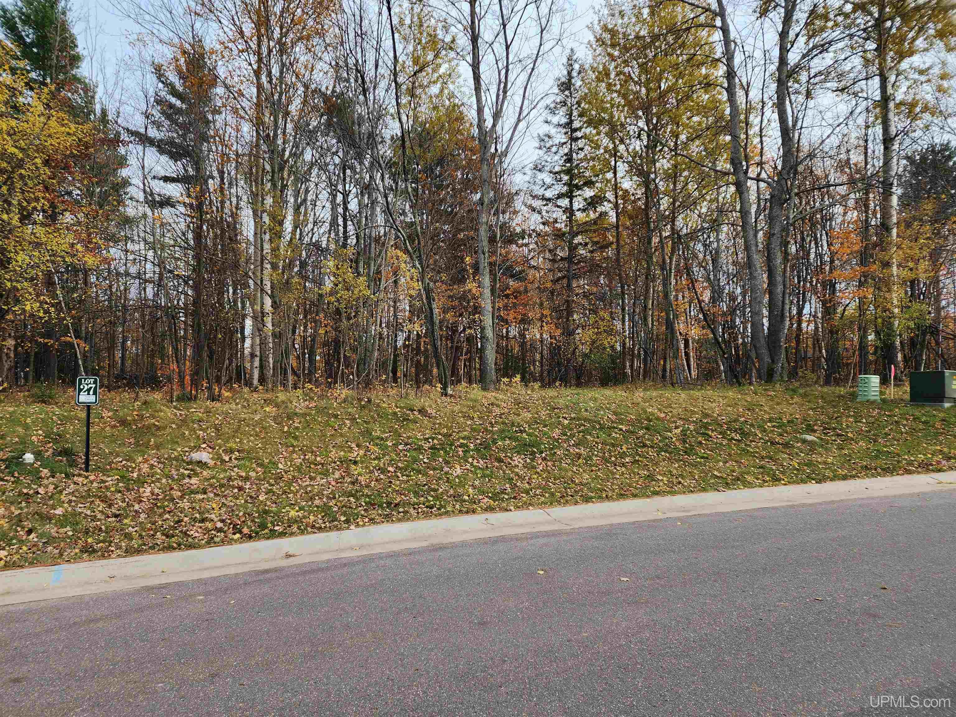 2009 North Creek Drive