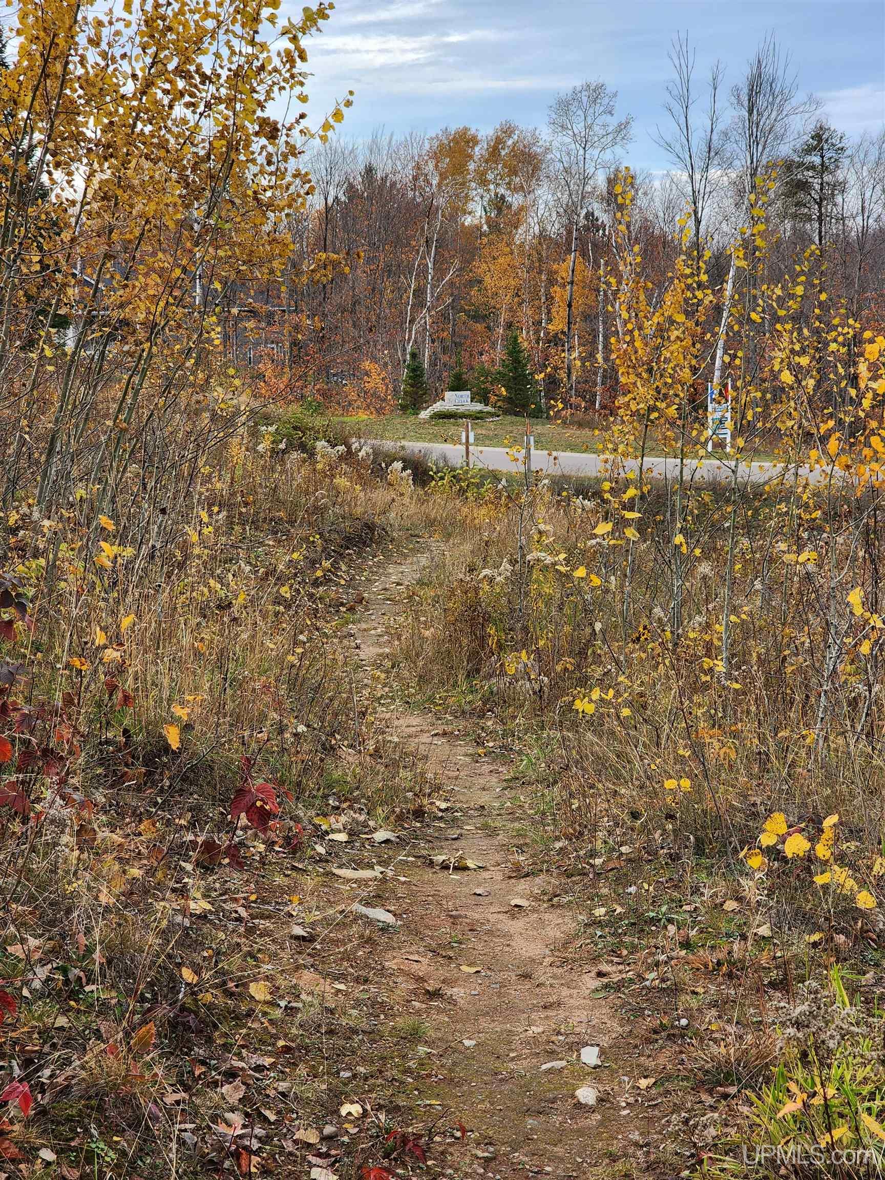 2009 North Creek Drive