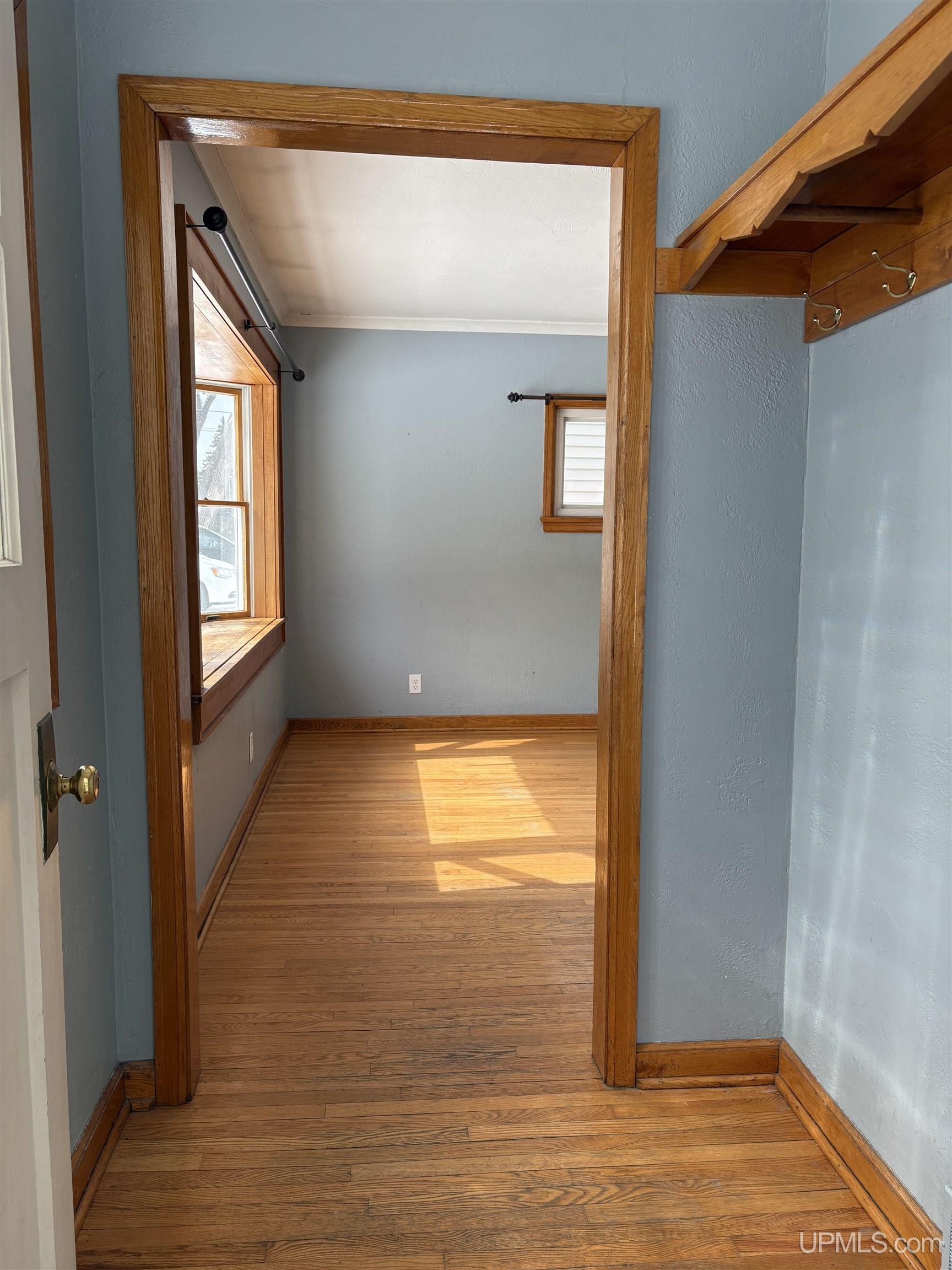 432 W Ridge Street