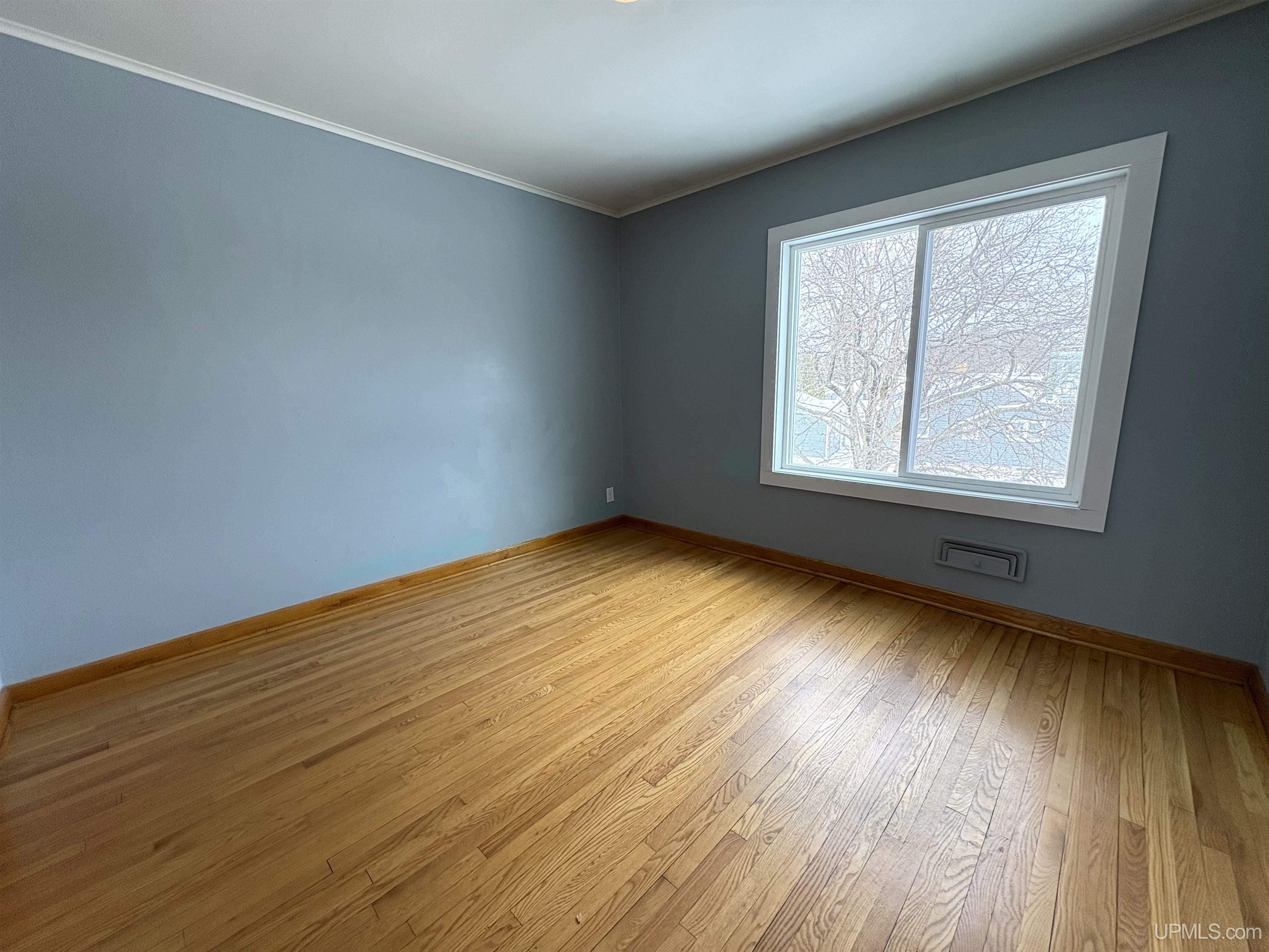 432 W Ridge Street