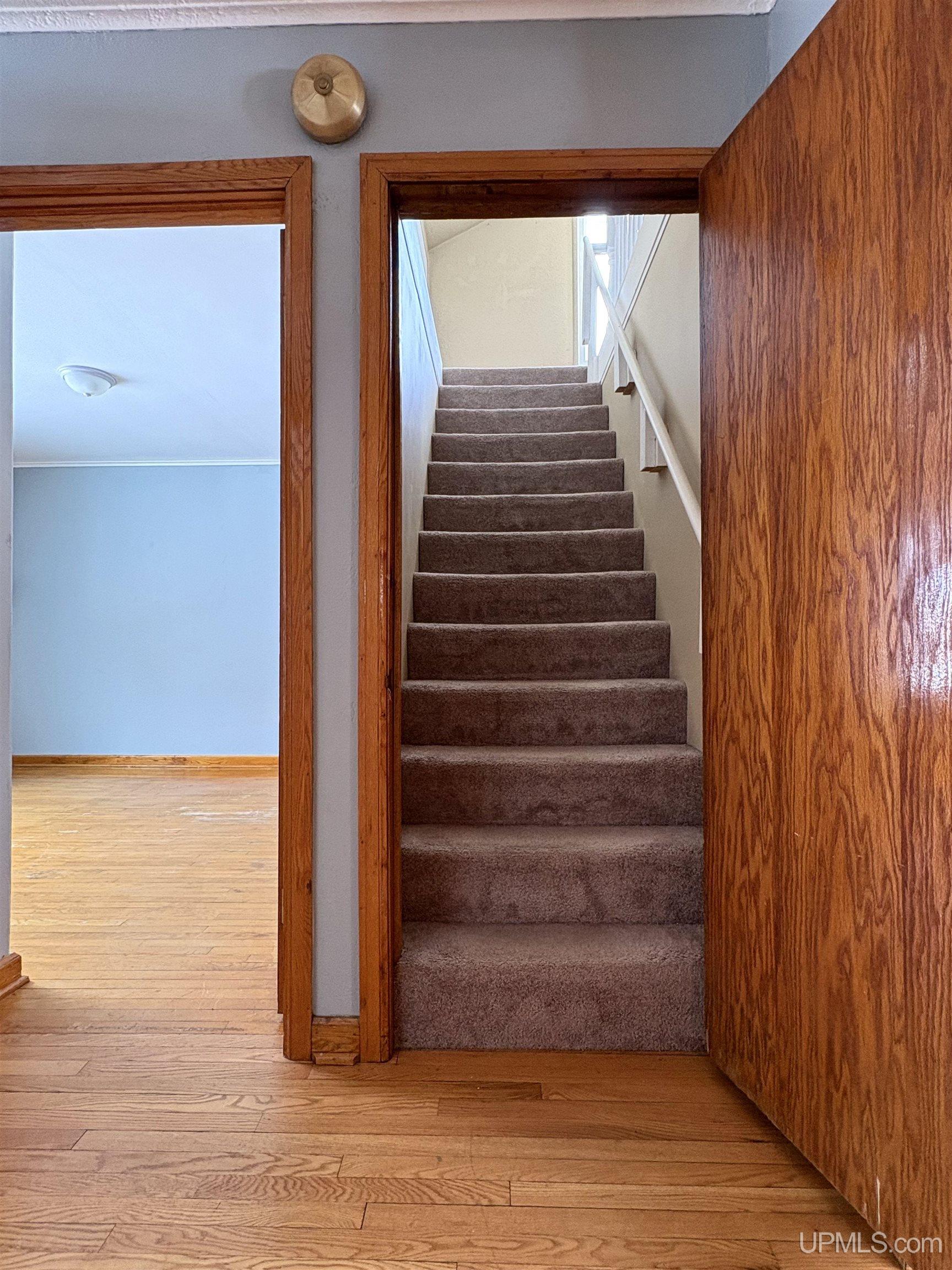 432 W Ridge Street