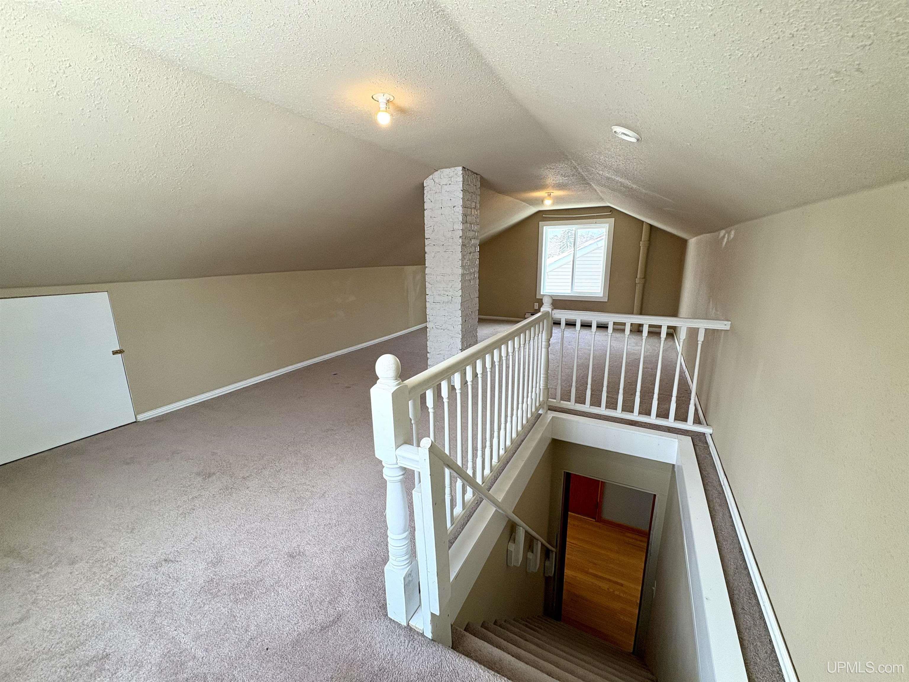 432 W Ridge Street