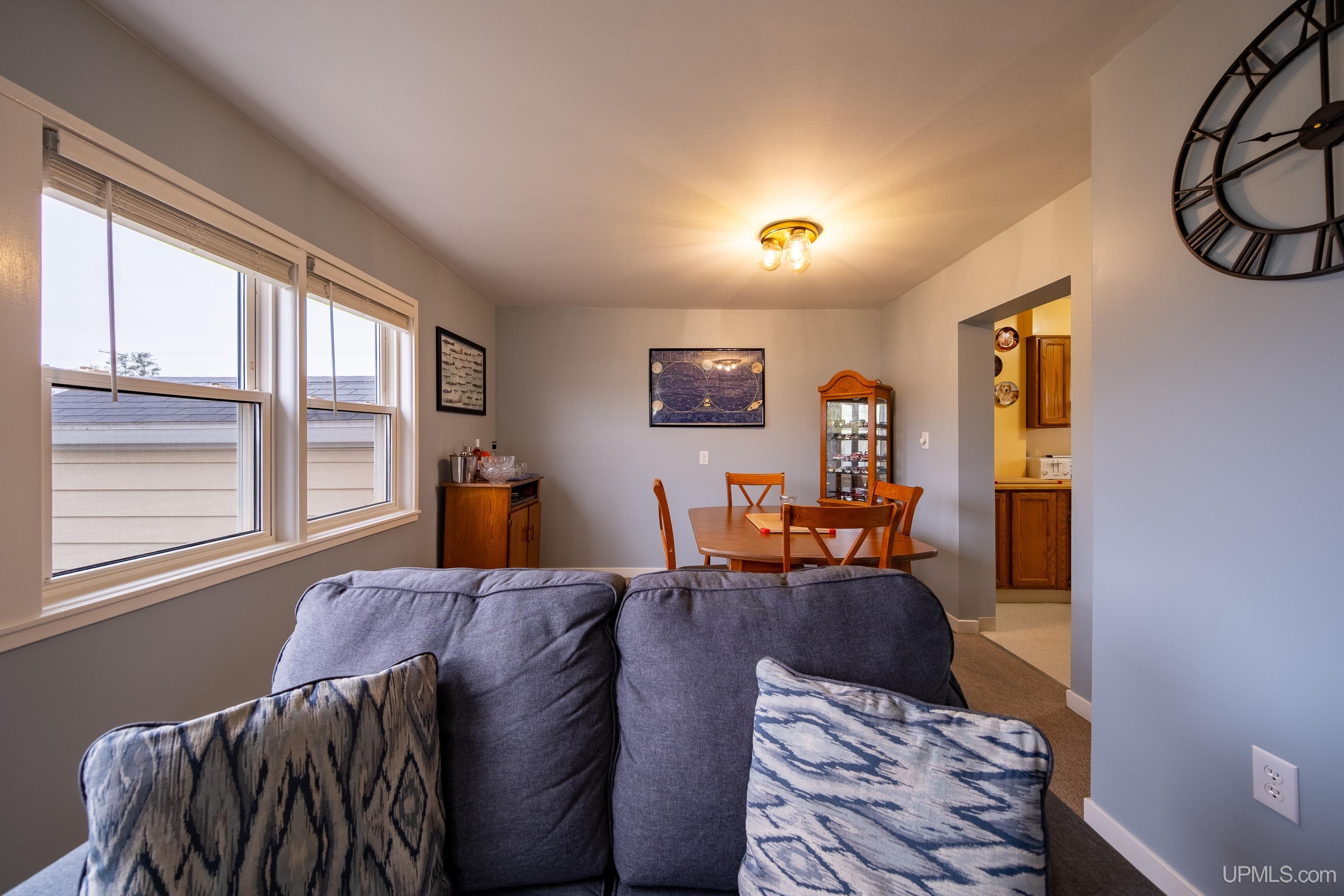 405 Mustang Street