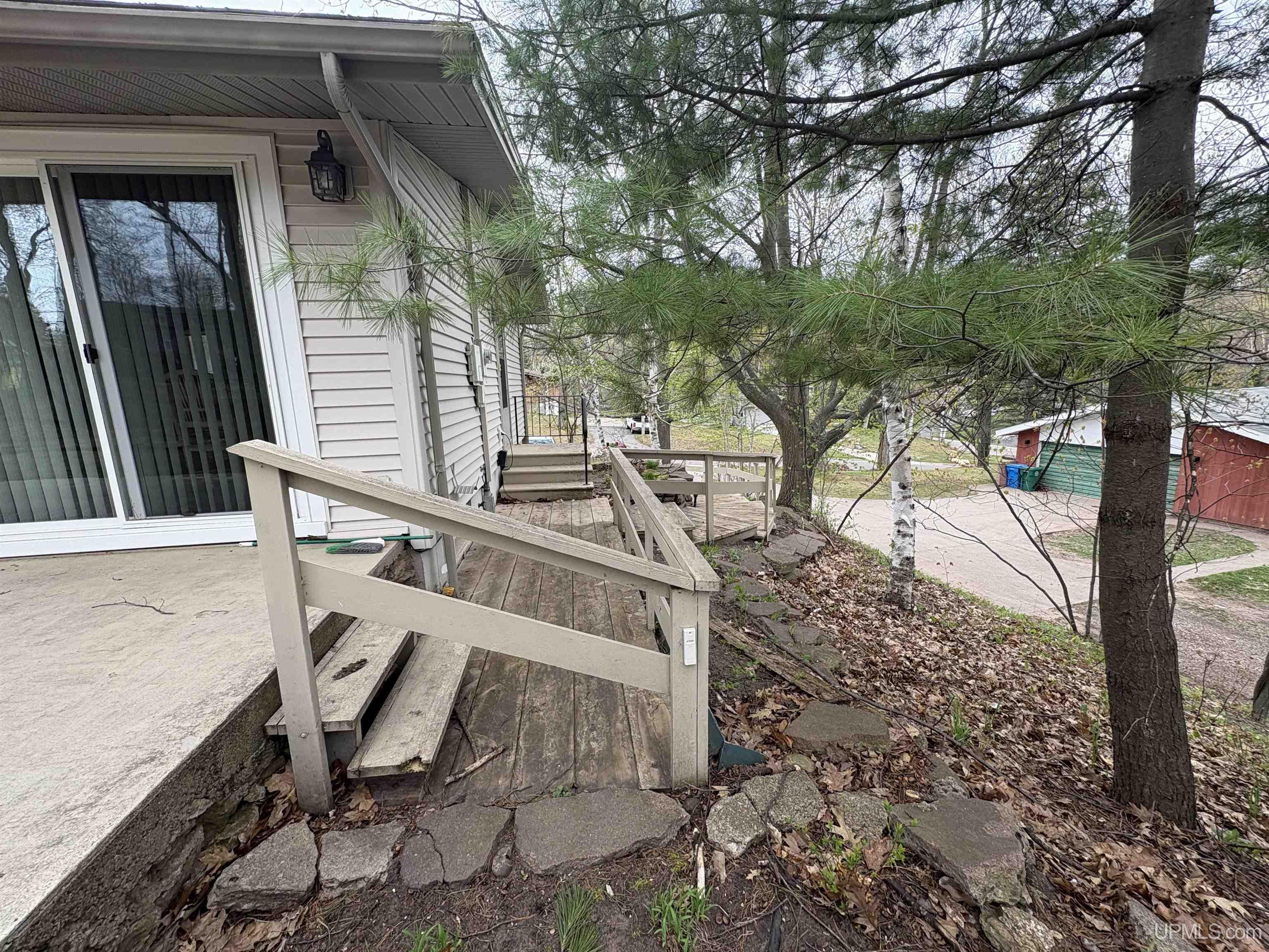 303 Jonathon Carver Road