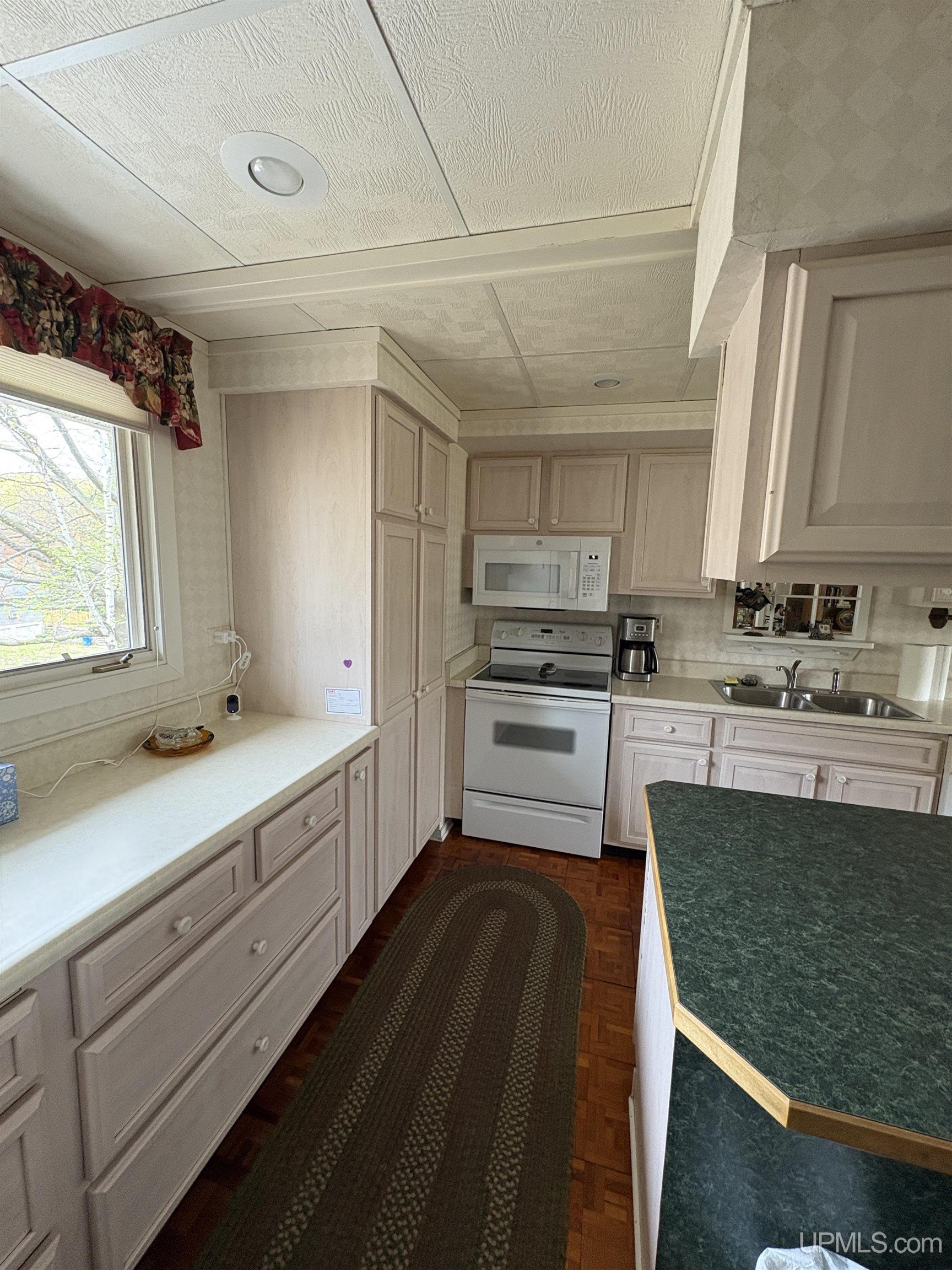 303 Jonathon Carver Road