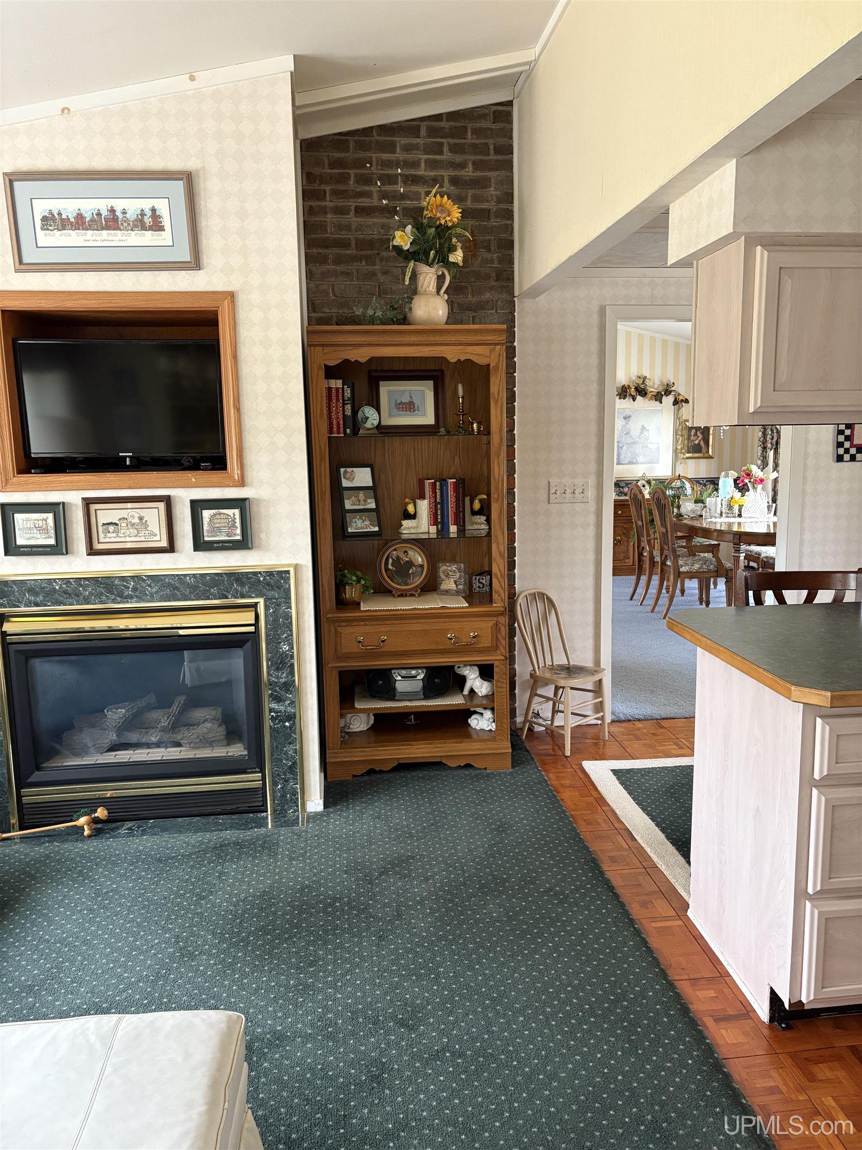 303 Jonathon Carver Road