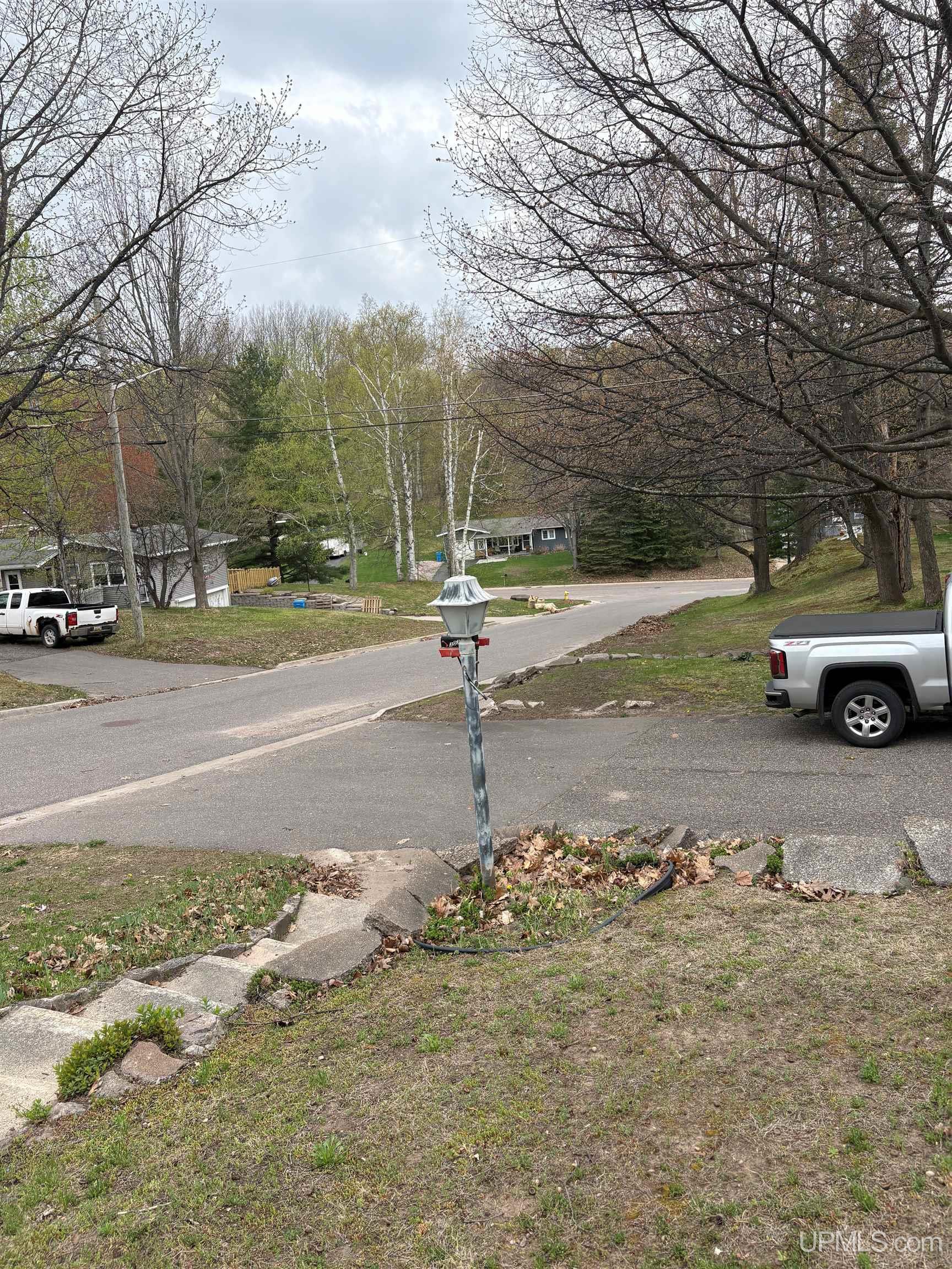 303 Jonathon Carver Road