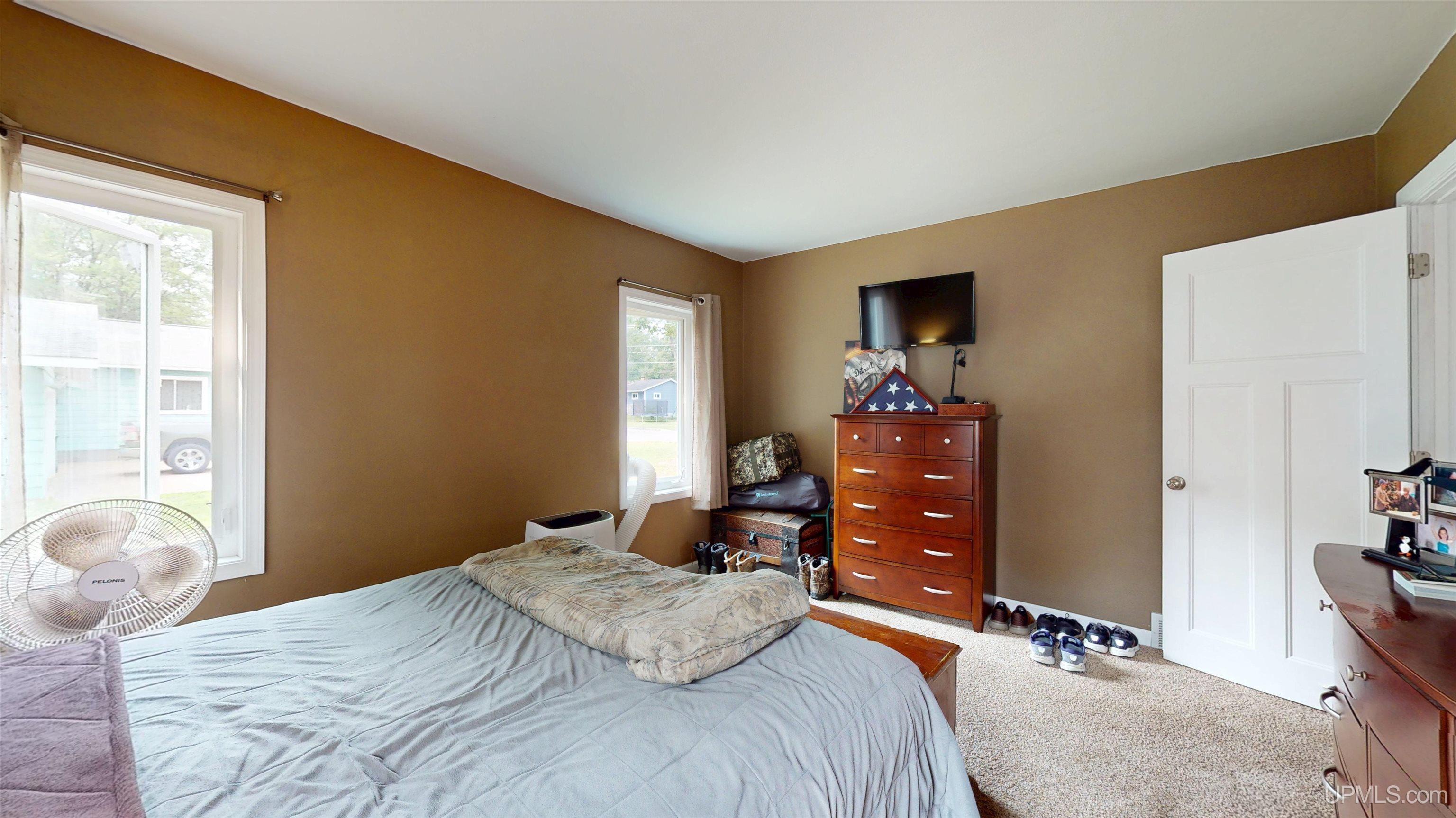 1624 Woodland Avenue