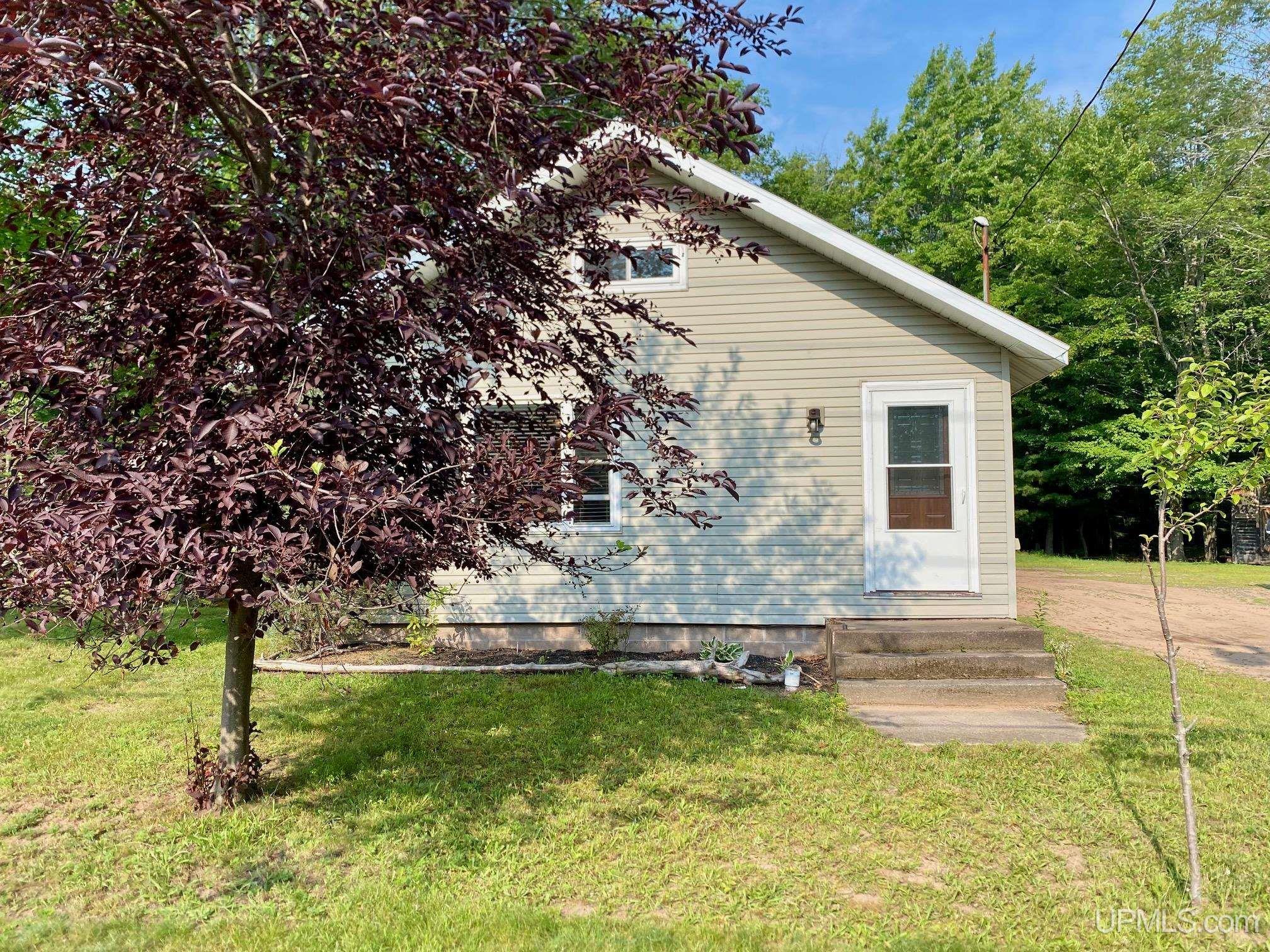 1705 Woodland Avenue