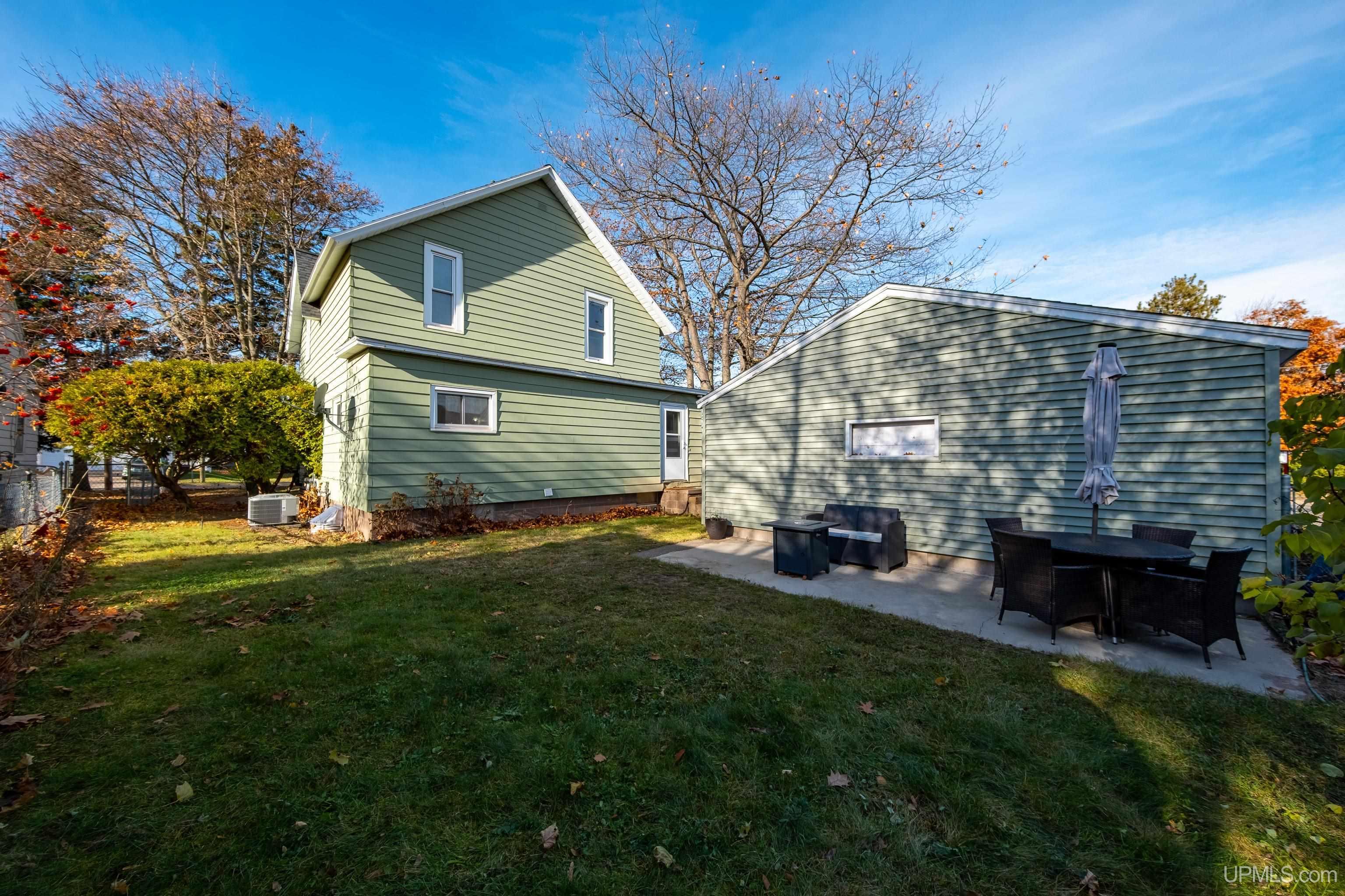 1320 High Street