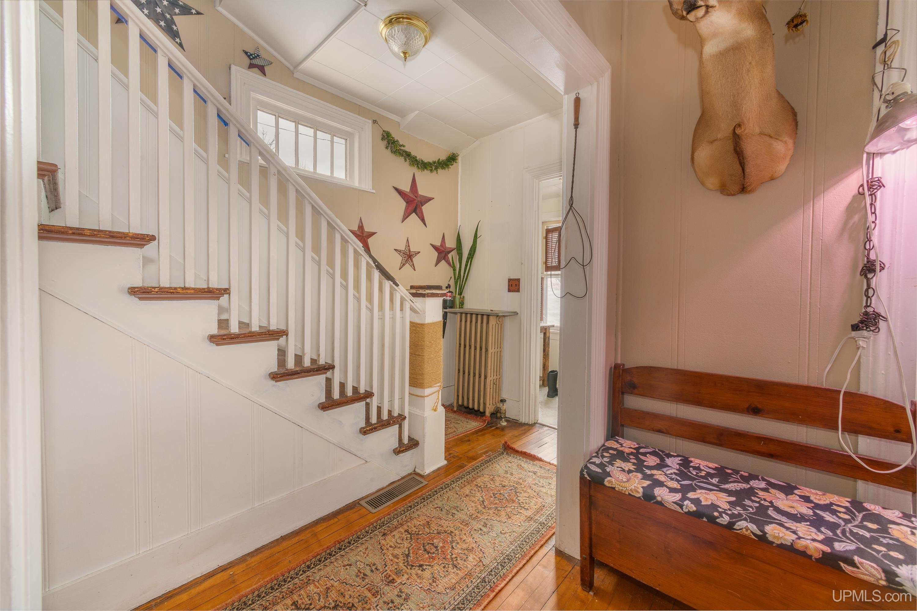 200 W Ridge Street