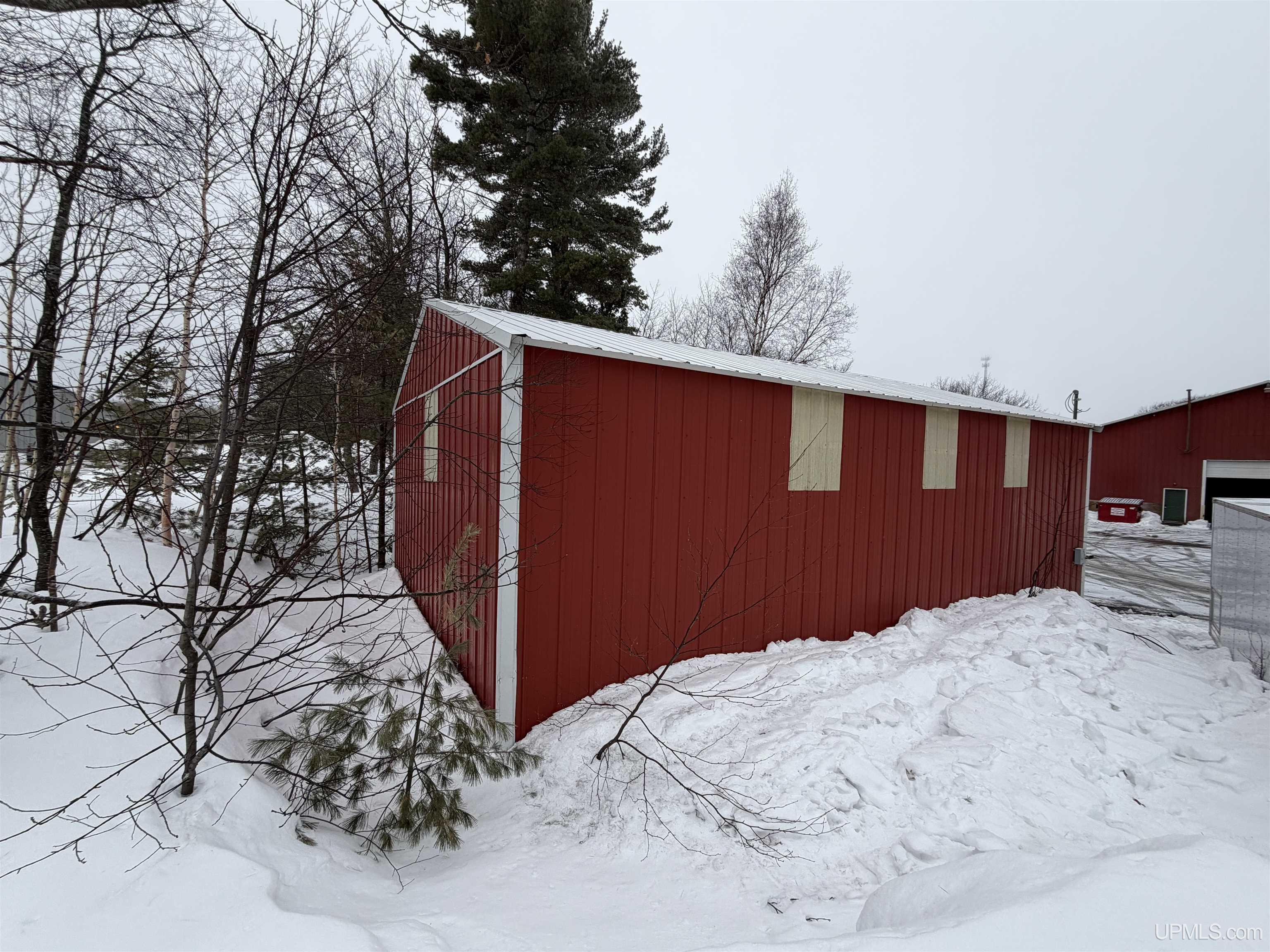 7 E Brebner Road