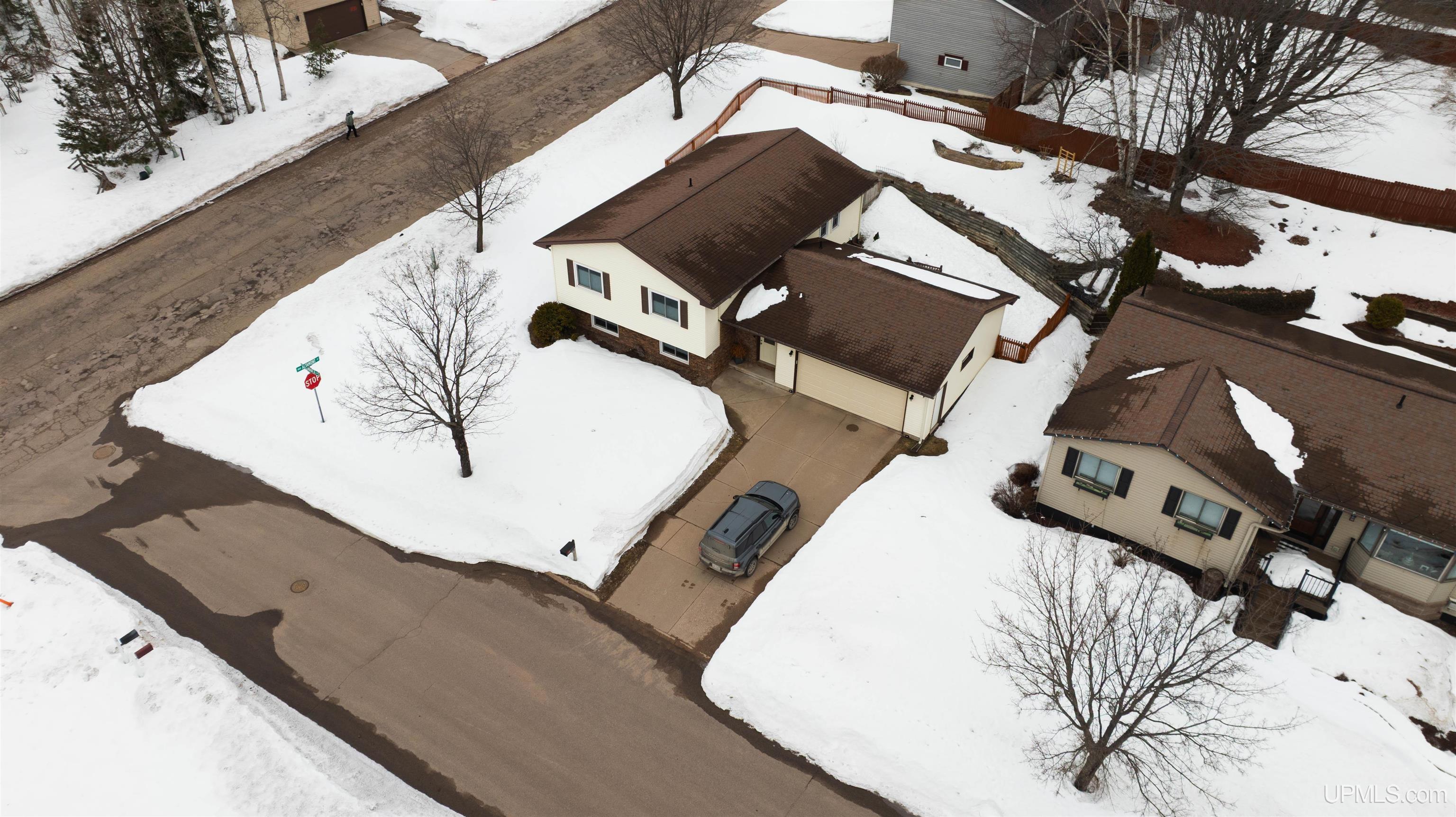 1860 Heikkala Drive