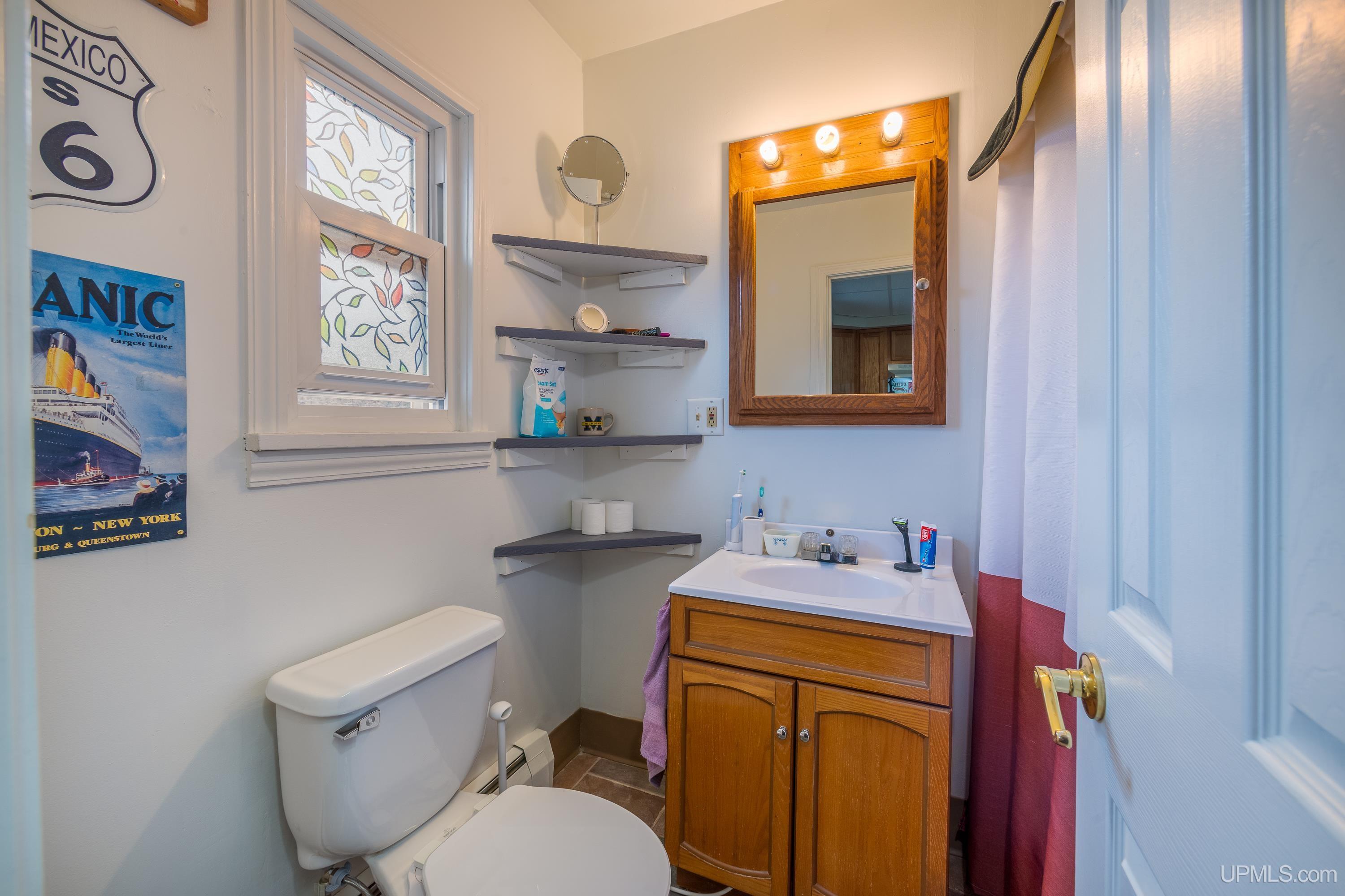 129 W Superior Street