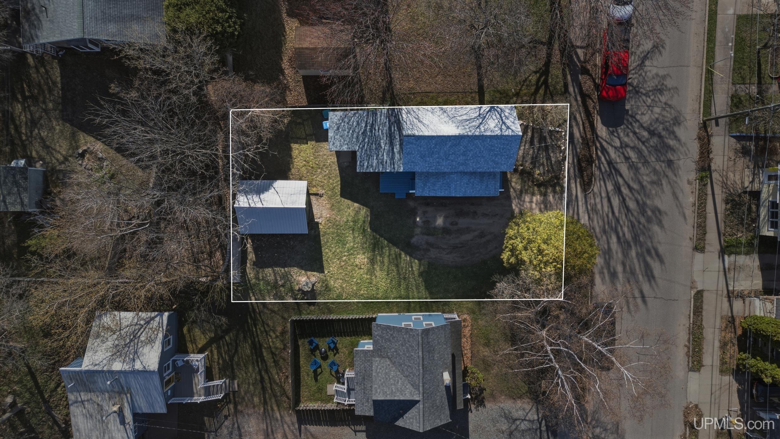429 W Crescent Street