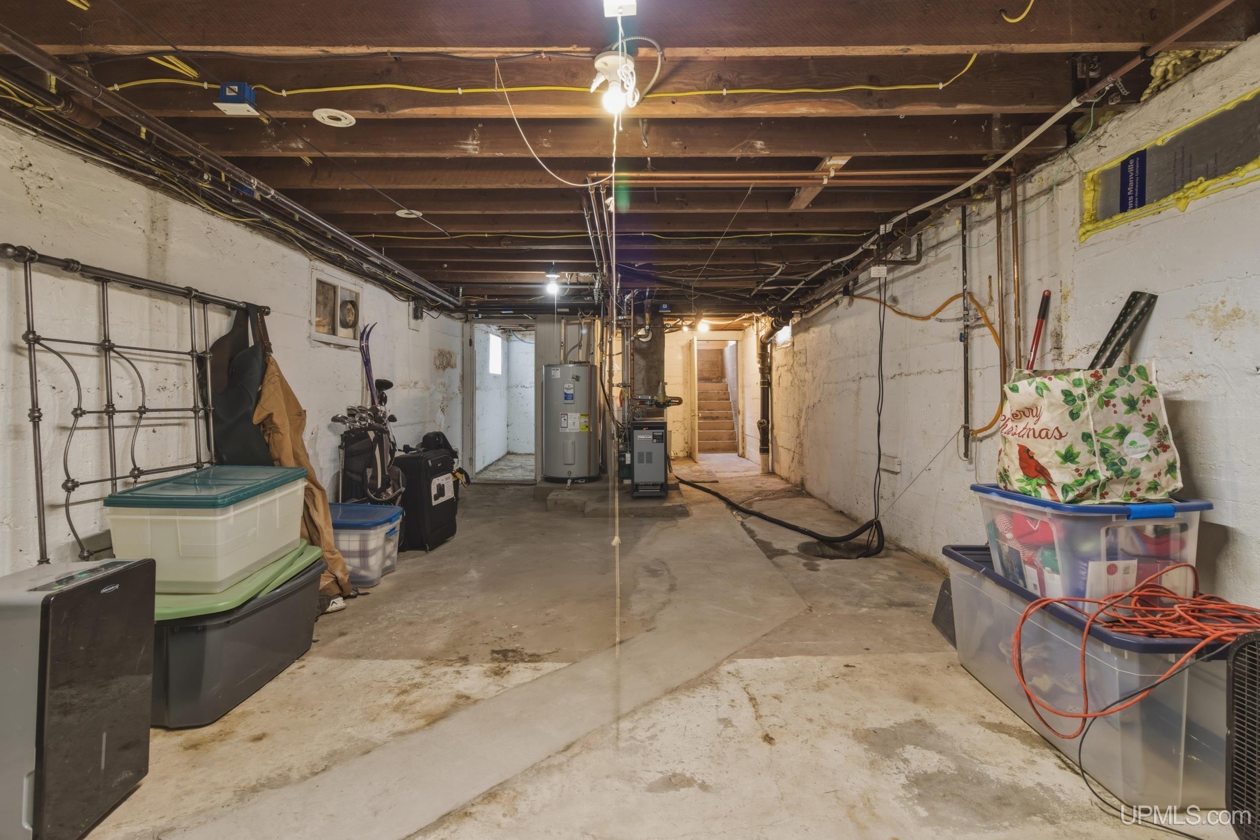 429 W Crescent Street