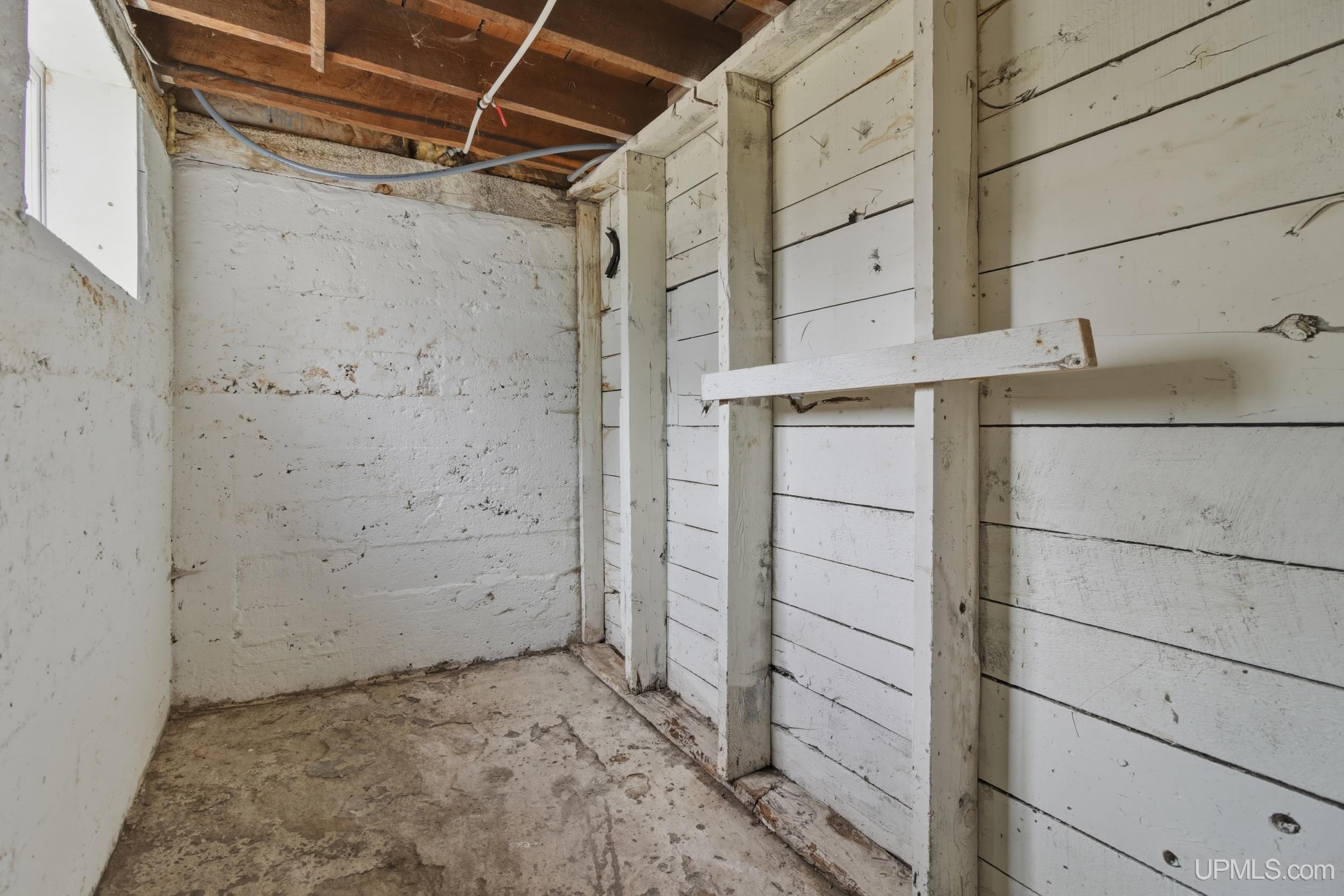 429 W Crescent Street